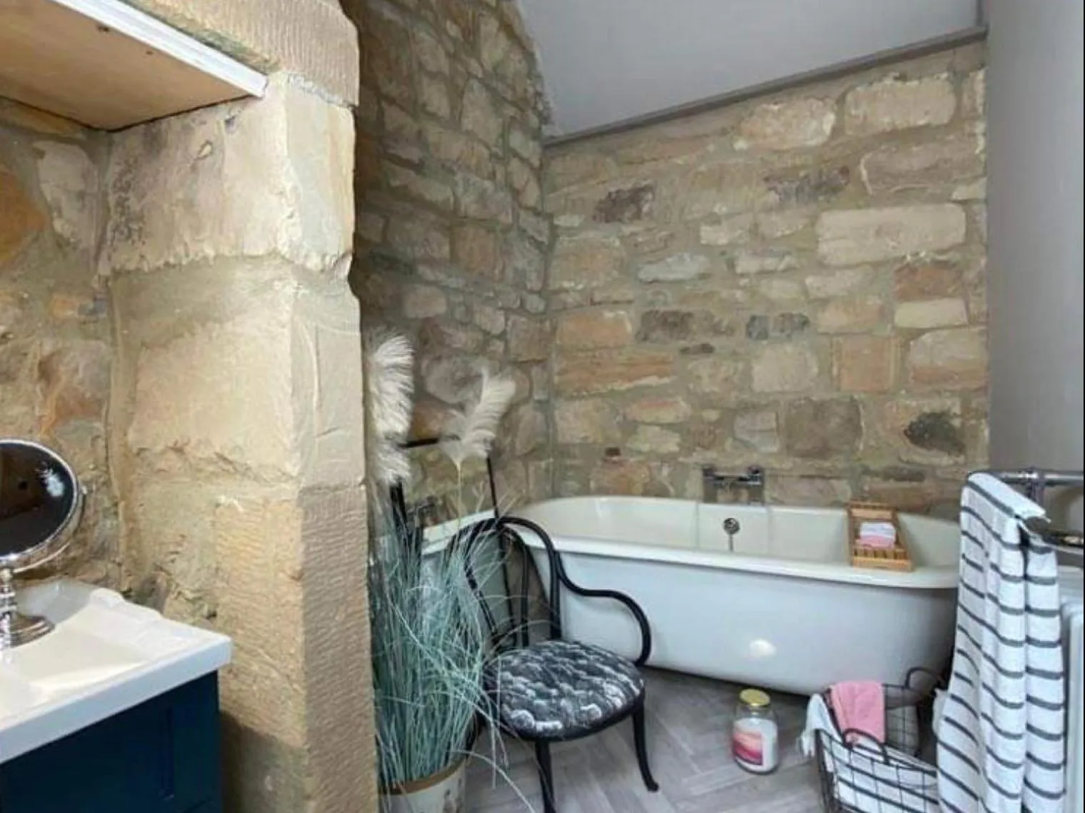 Shower in Bird In Bush Elsdon