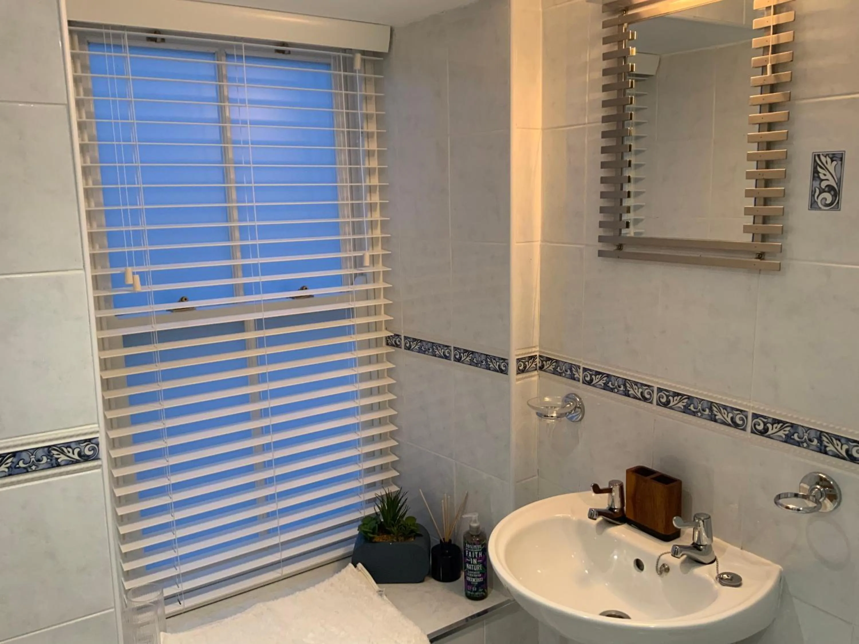 Bathroom in Bird In Bush Elsdon