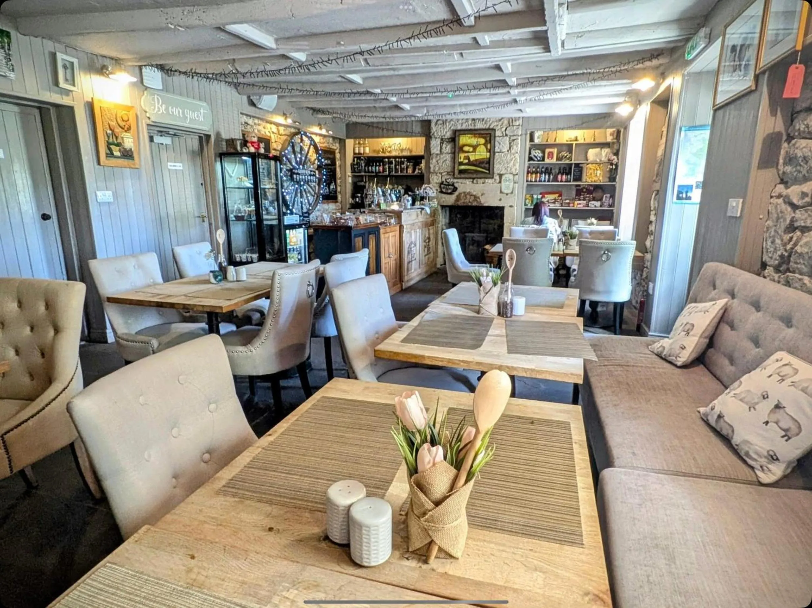 Restaurant/places to eat in Bird In Bush Elsdon