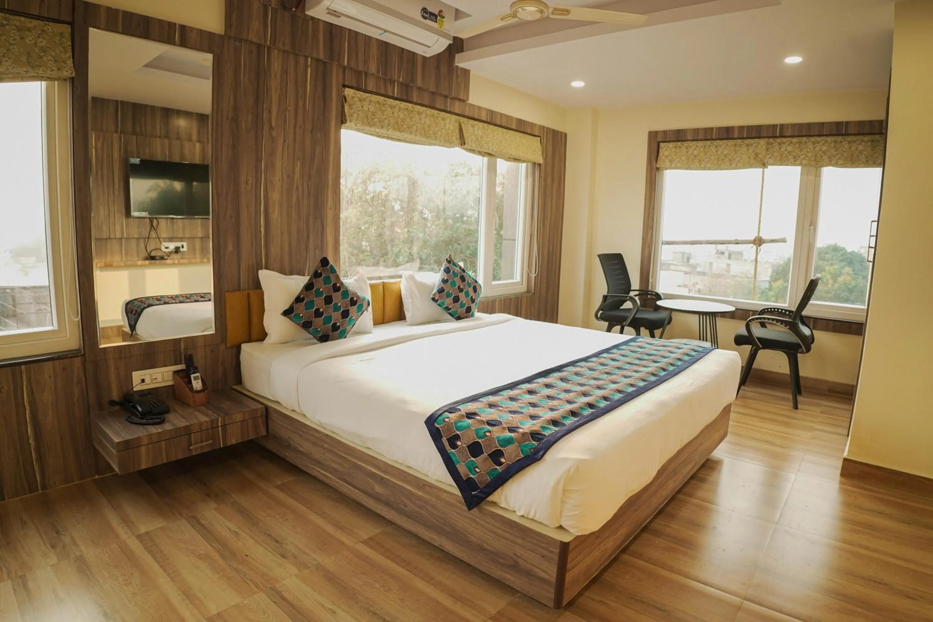 Bedroom, Bed in Hotel Grand Residency