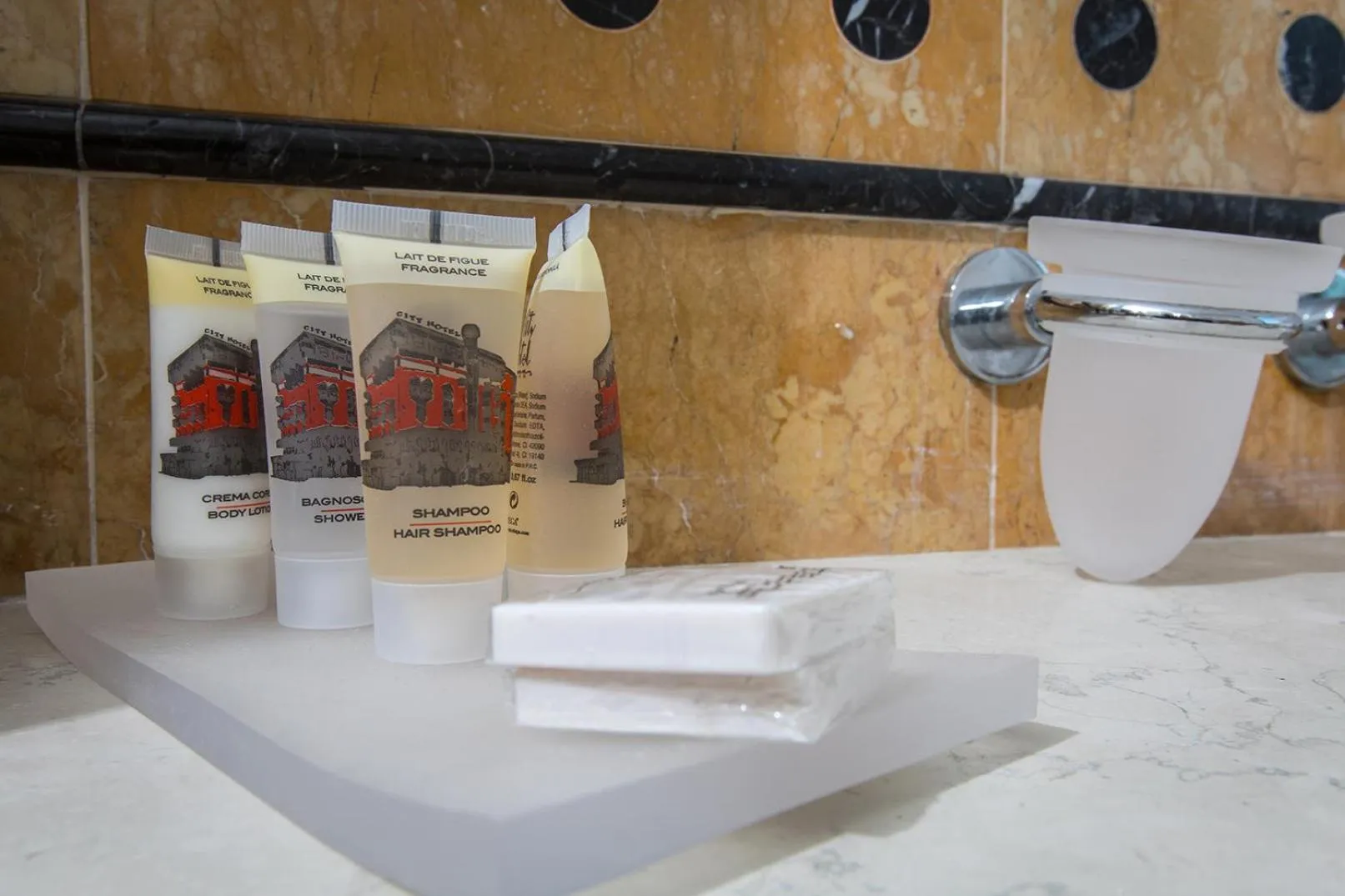 Decorative detail in City Hotel