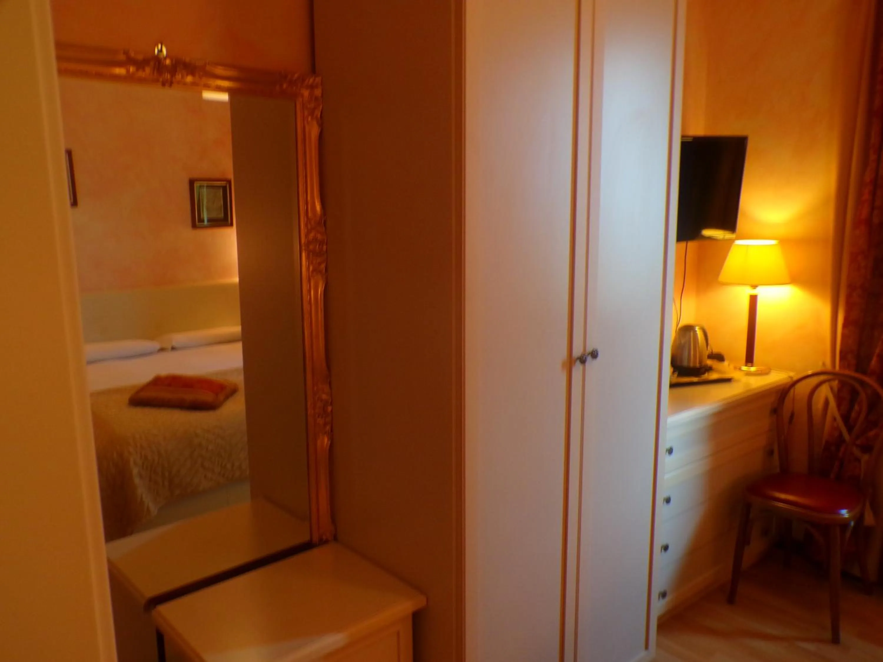 Bed in Hotel San Marino