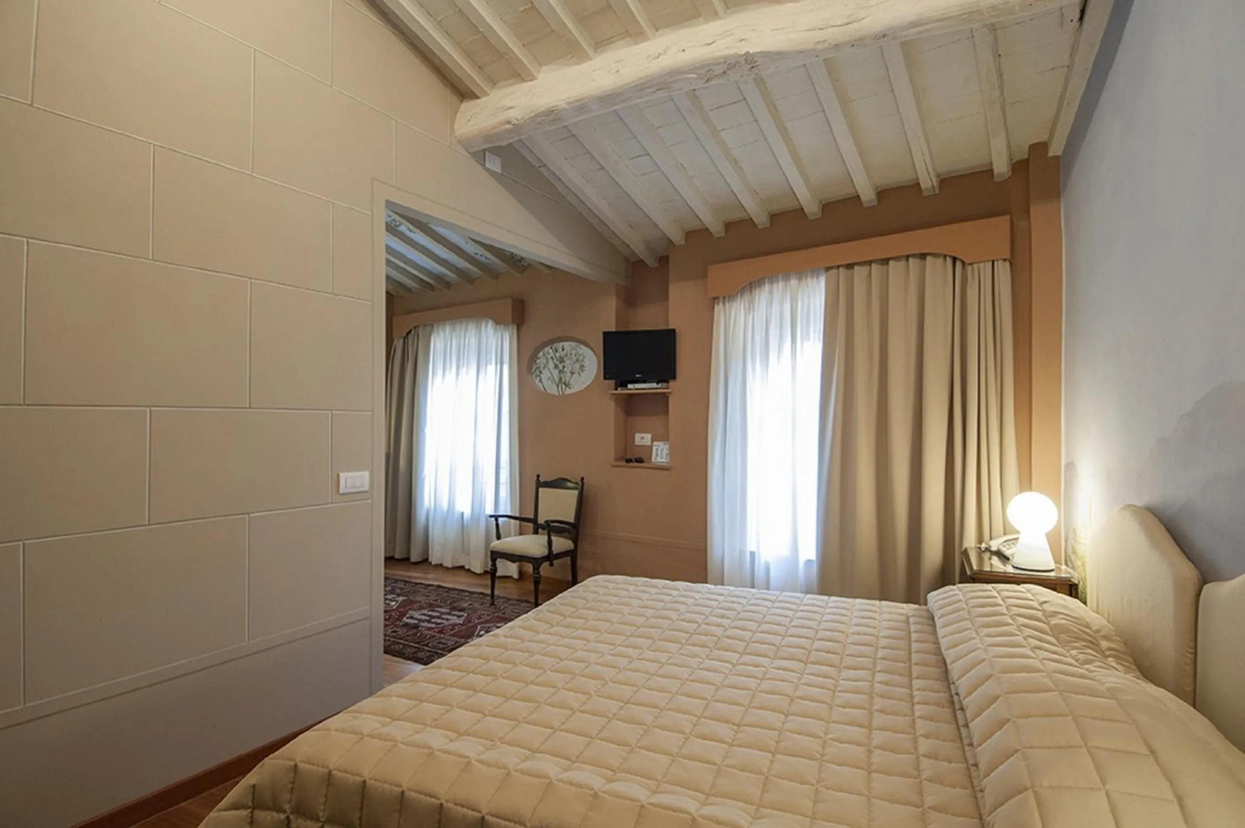 Bedroom, Bed in Hotel Alla Corte degli Angeli