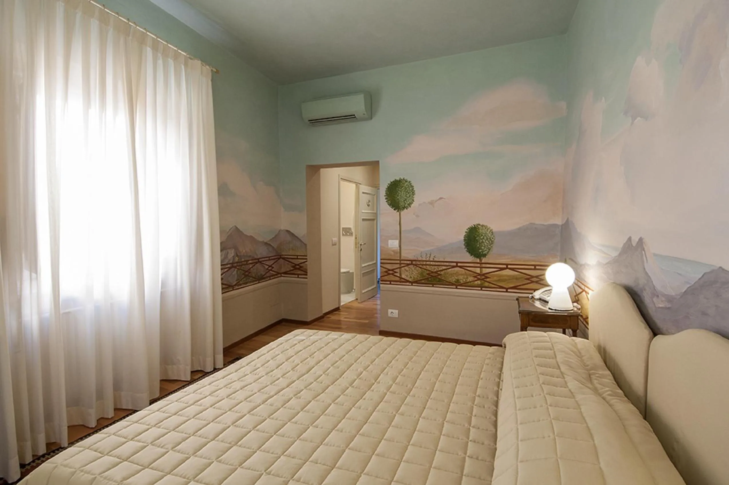 Bedroom, Bed in Hotel Alla Corte degli Angeli