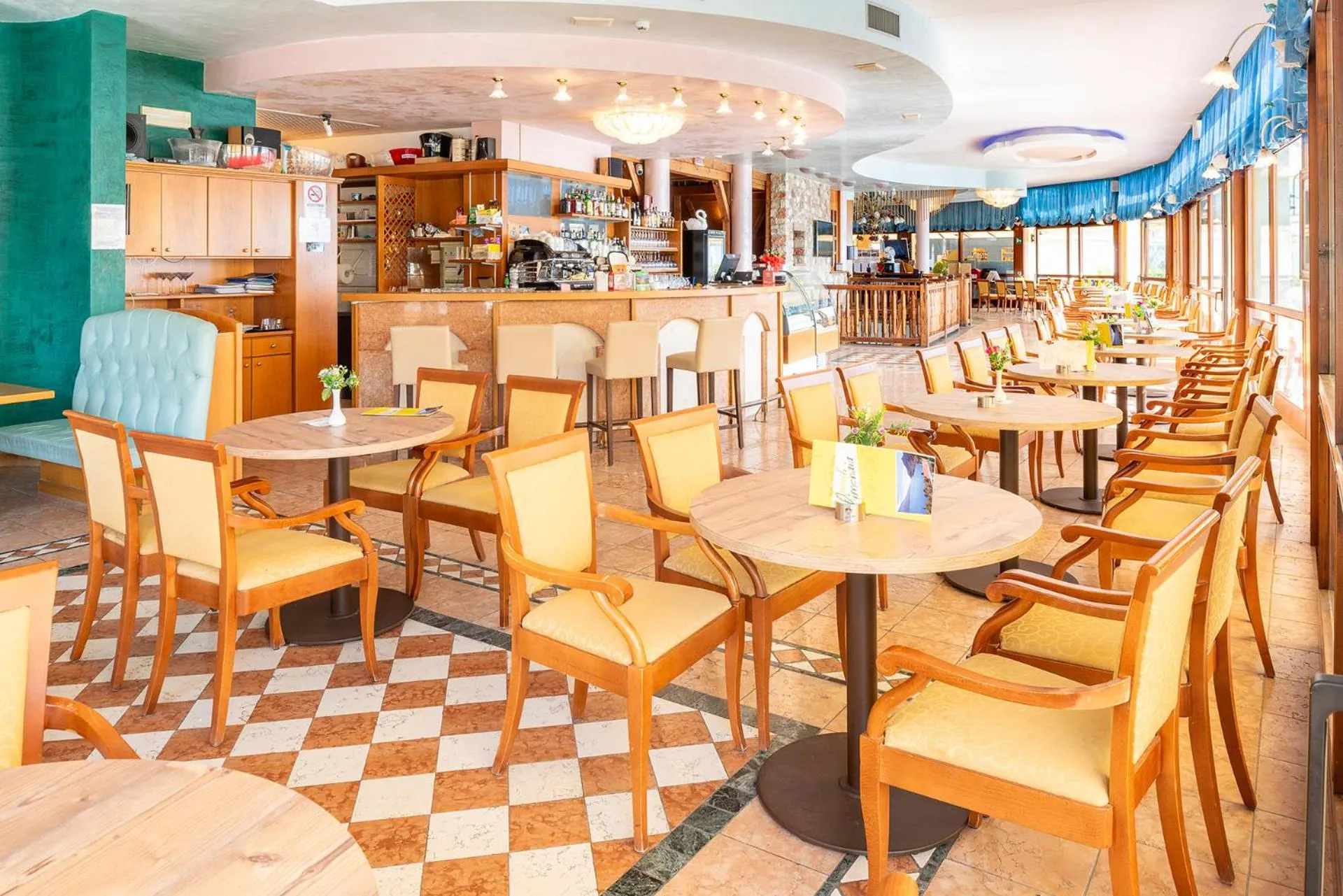 Lounge or bar in Centro Vacanze La Limonaia