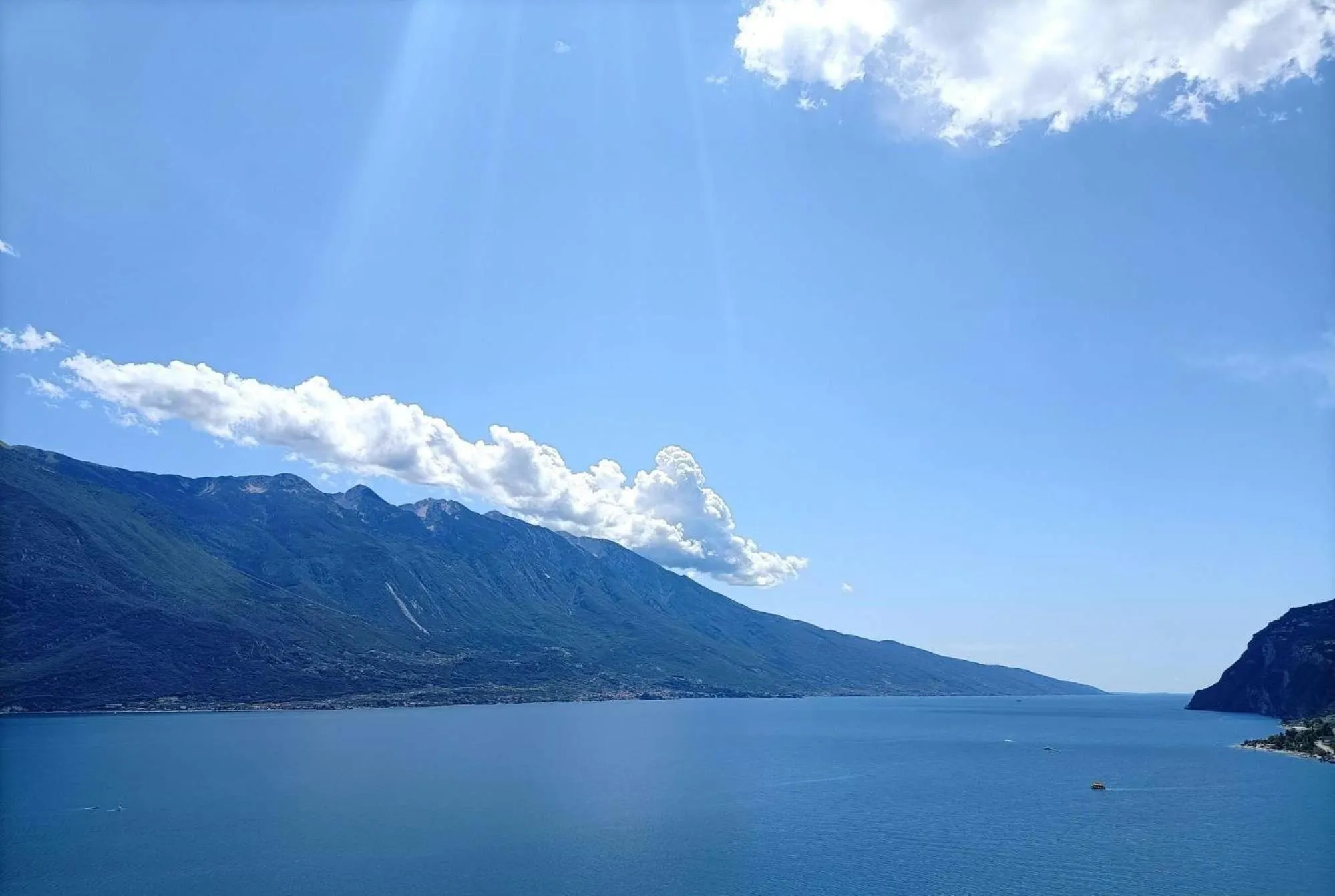 Lake view in Centro Vacanze La Limonaia