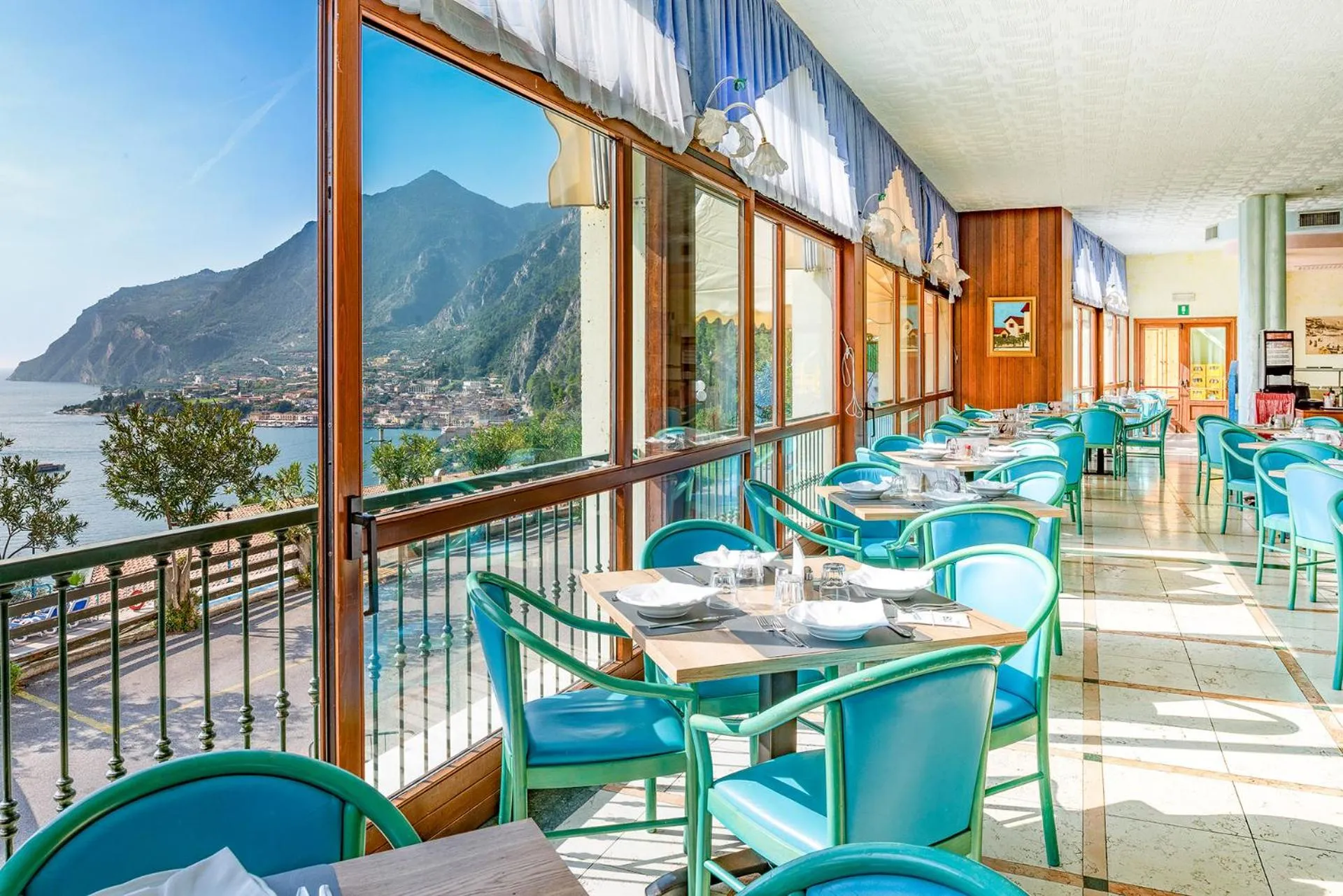 Restaurant/places to eat in Centro Vacanze La Limonaia