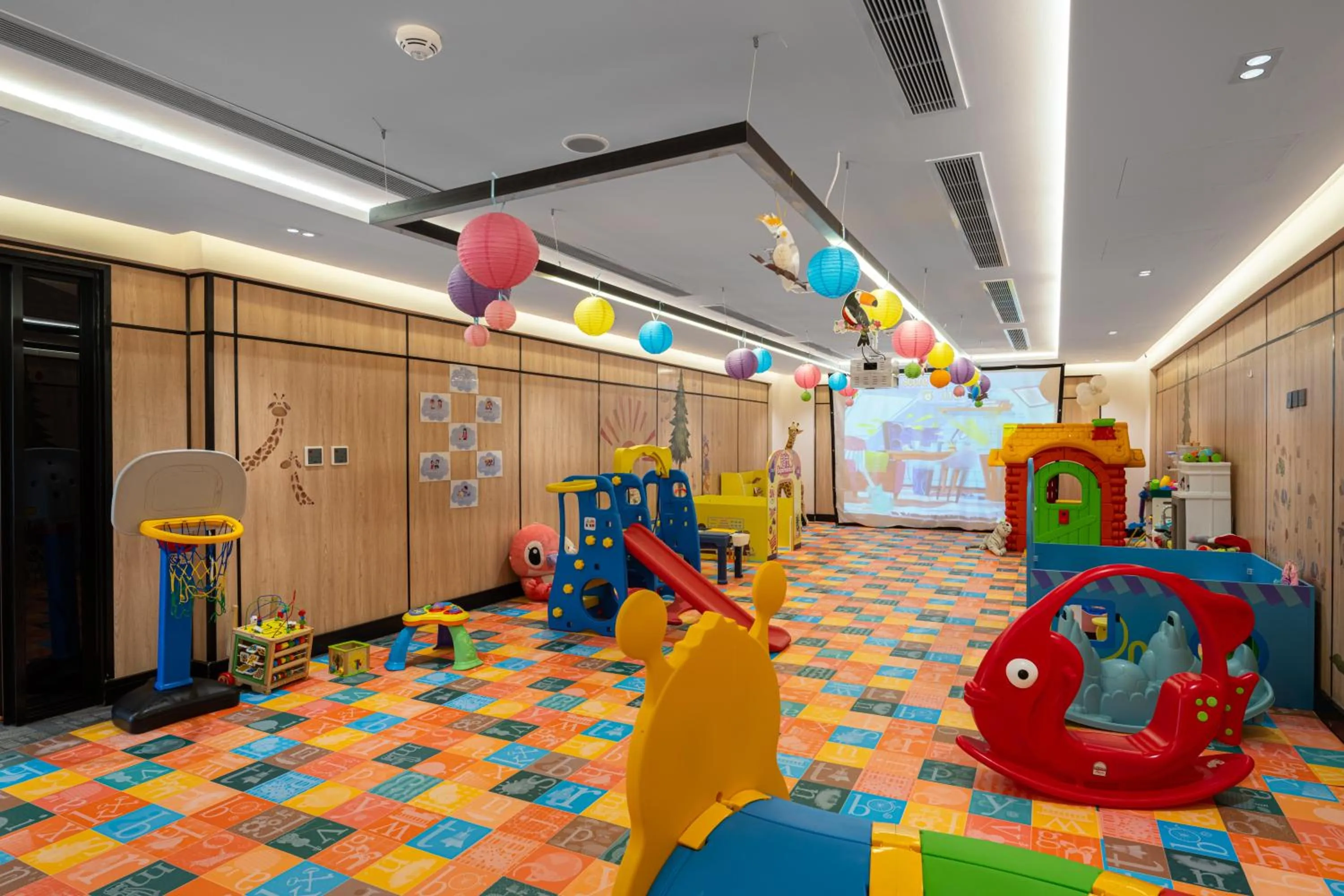 Kids's club in Roots Hotel