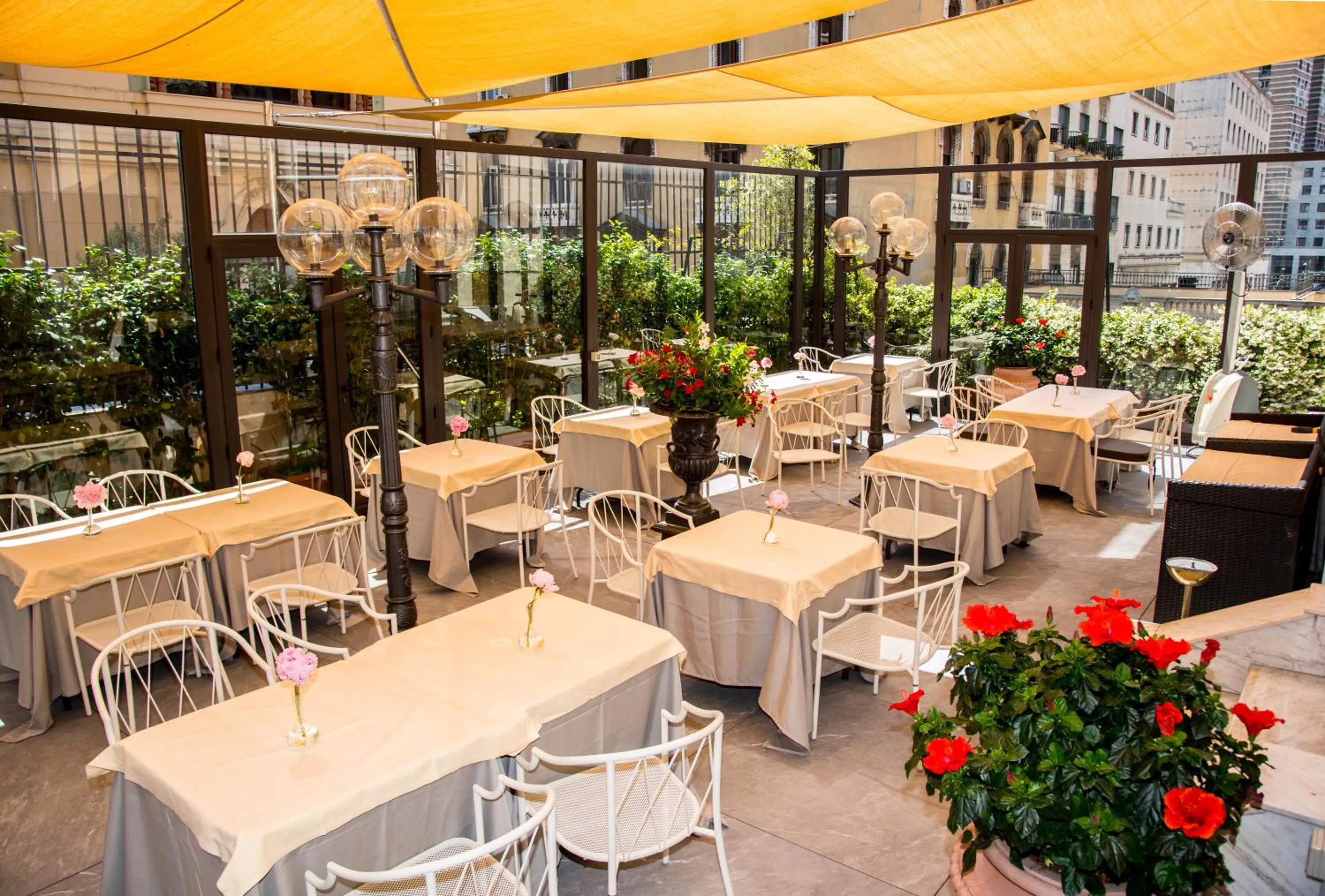 Patio in Hotel Bristol Palace