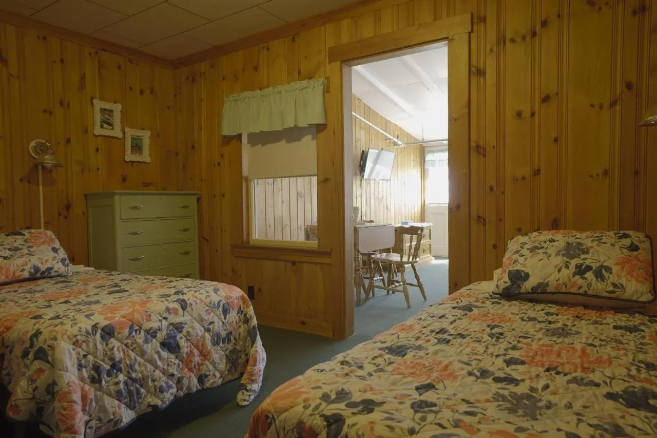 Betty Doon Motor Hotel