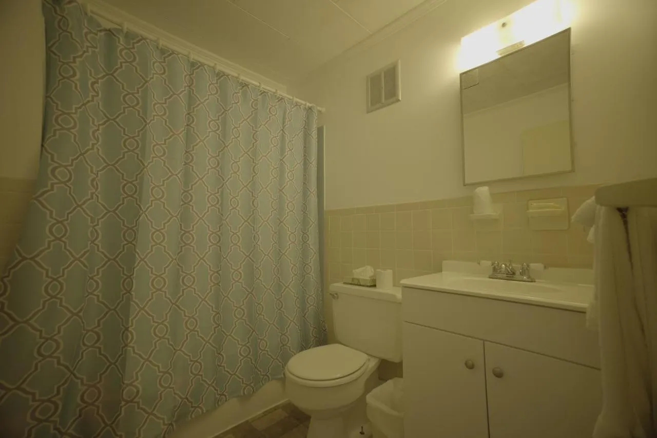 Betty Doon Motor Hotel