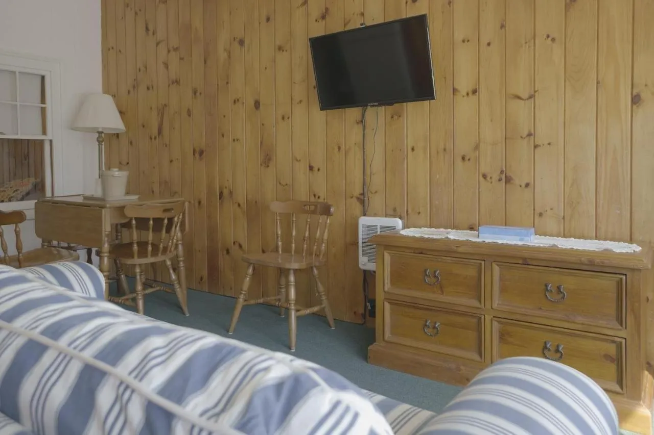 Betty Doon Motor Hotel