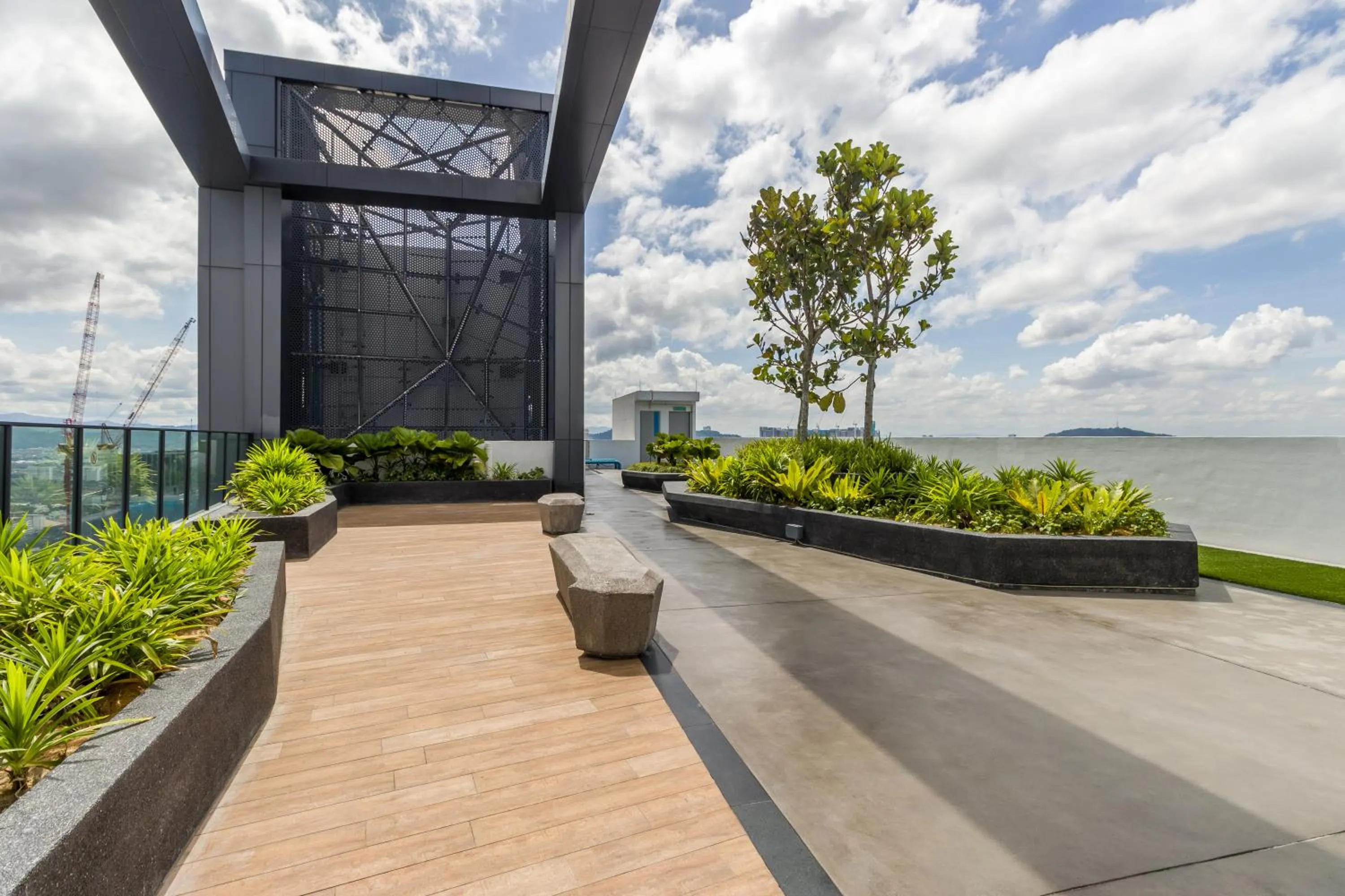 Balcony/Terrace in Continew Residensi by Airhost