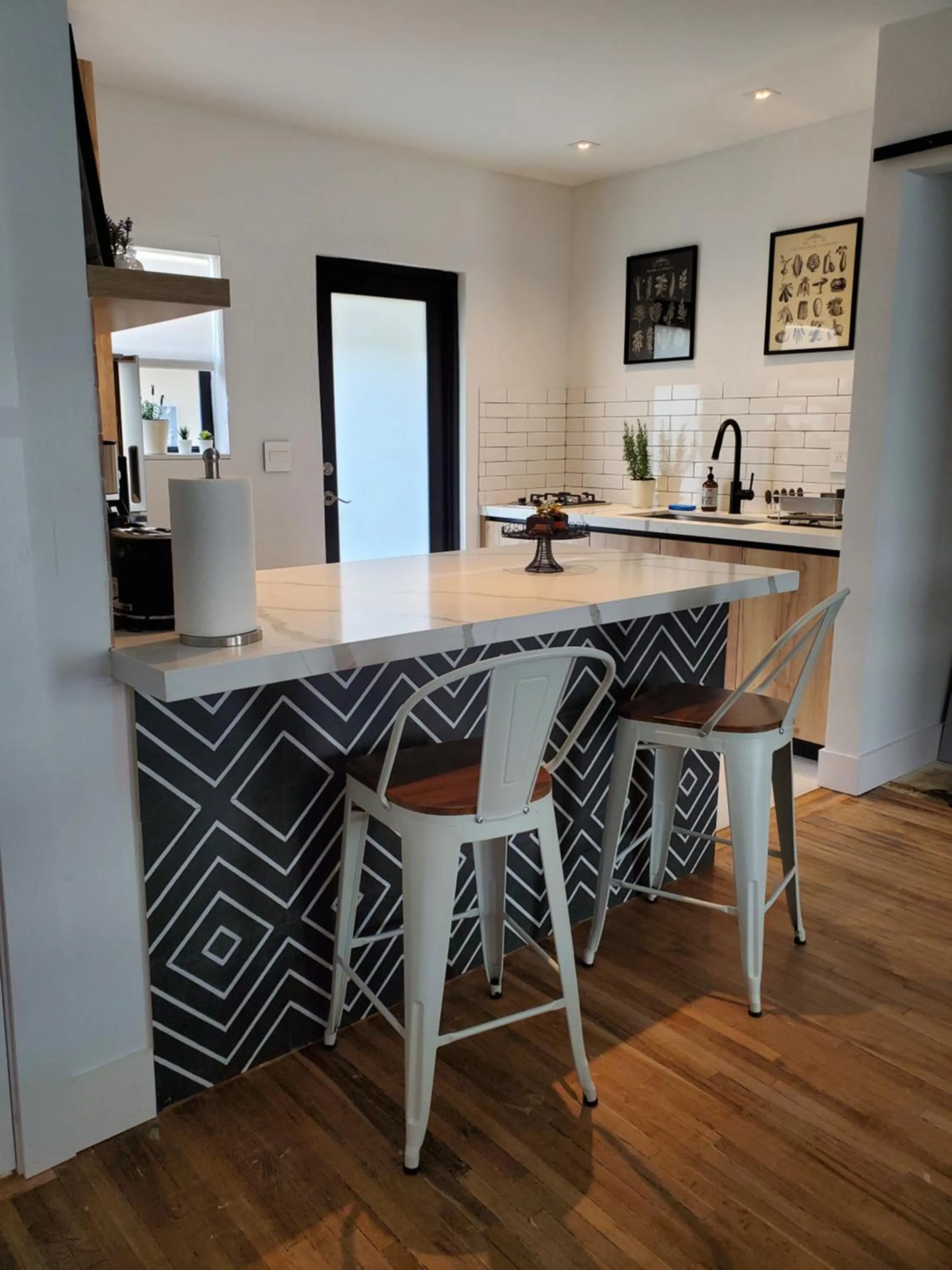 Kitchen or kitchenette in Casa Cuba in Little Havana, Brickell, Calle 8 and 10 minutes to the Beach FREE PARKING