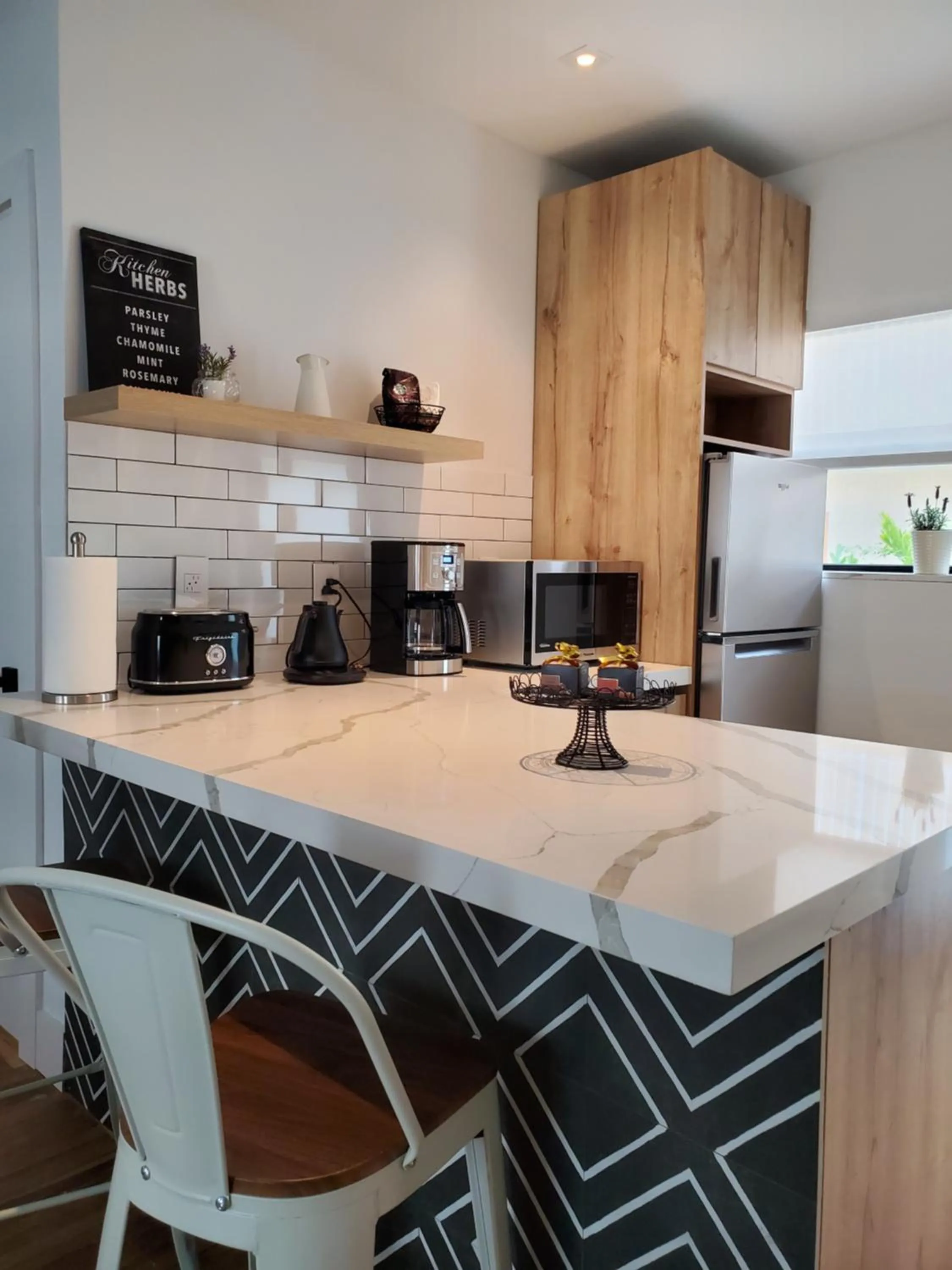 Kitchen or kitchenette in Casa Cuba in Little Havana, Brickell, Calle 8 and 10 minutes to the Beach FREE PARKING