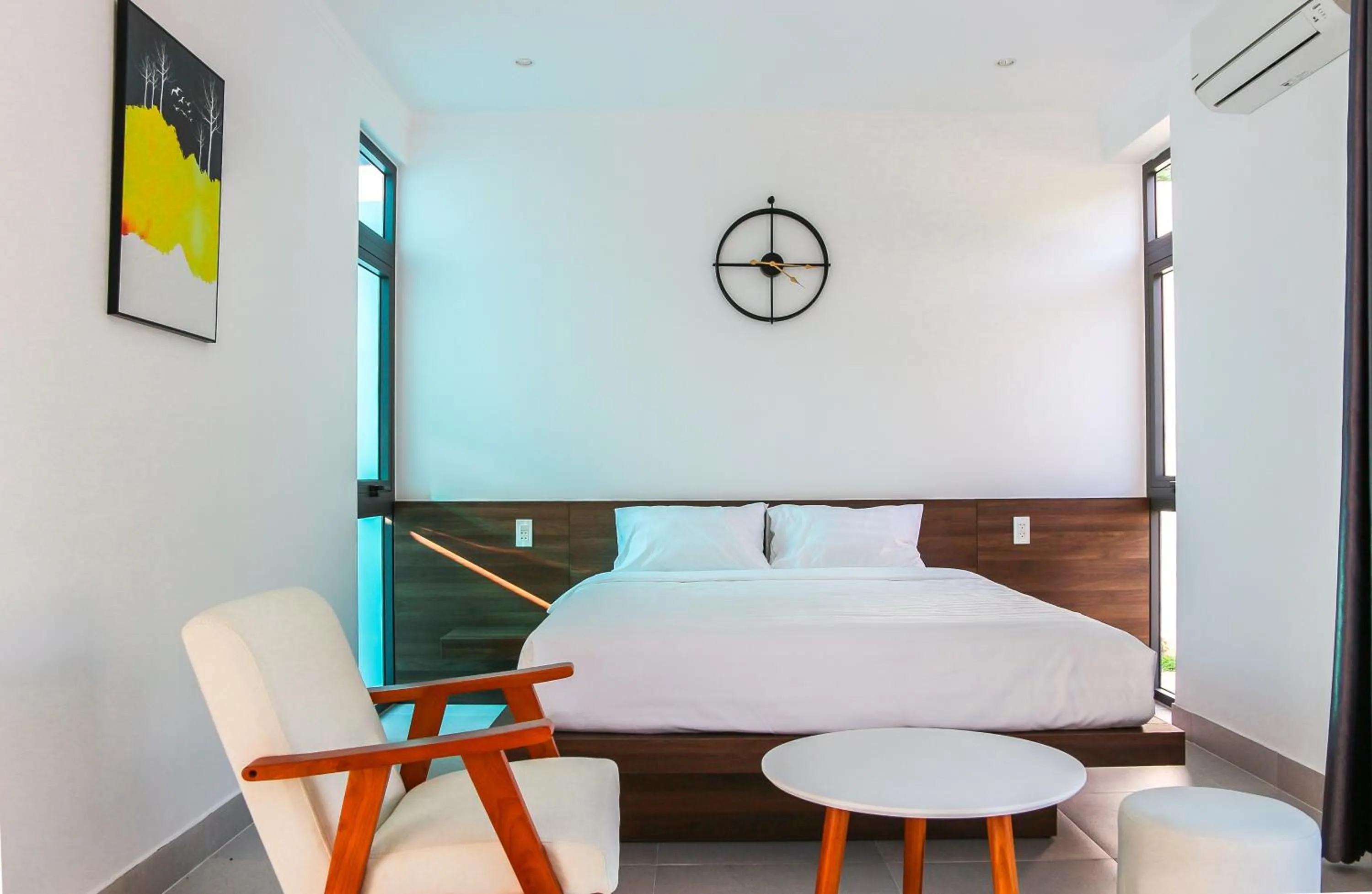 Property building, Bed in Minh Hai Resort