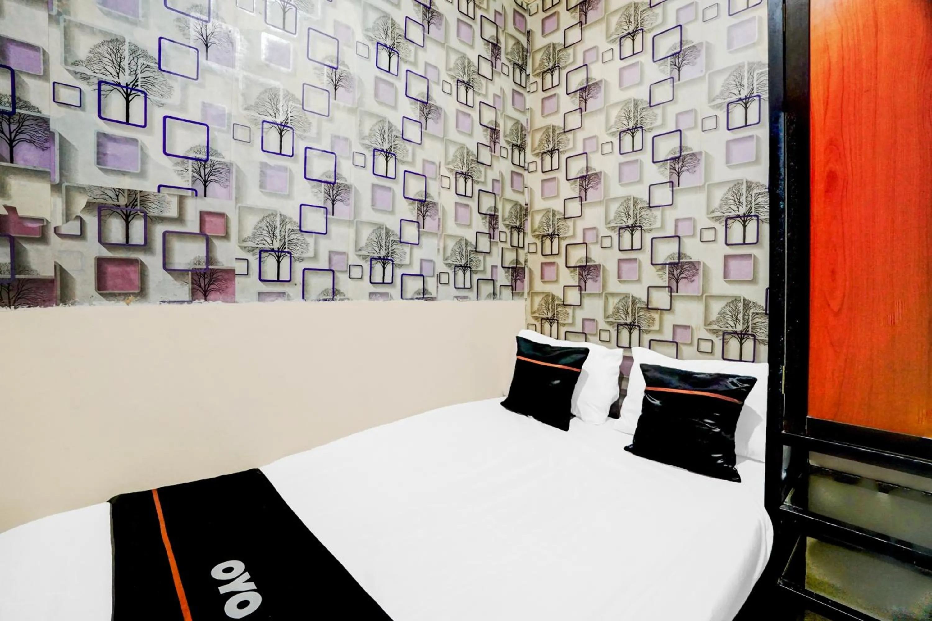 Bedroom, Bed in Hotel O Surabaya near Universitas Airlangga formerly Kertajaya Residence Surabaya