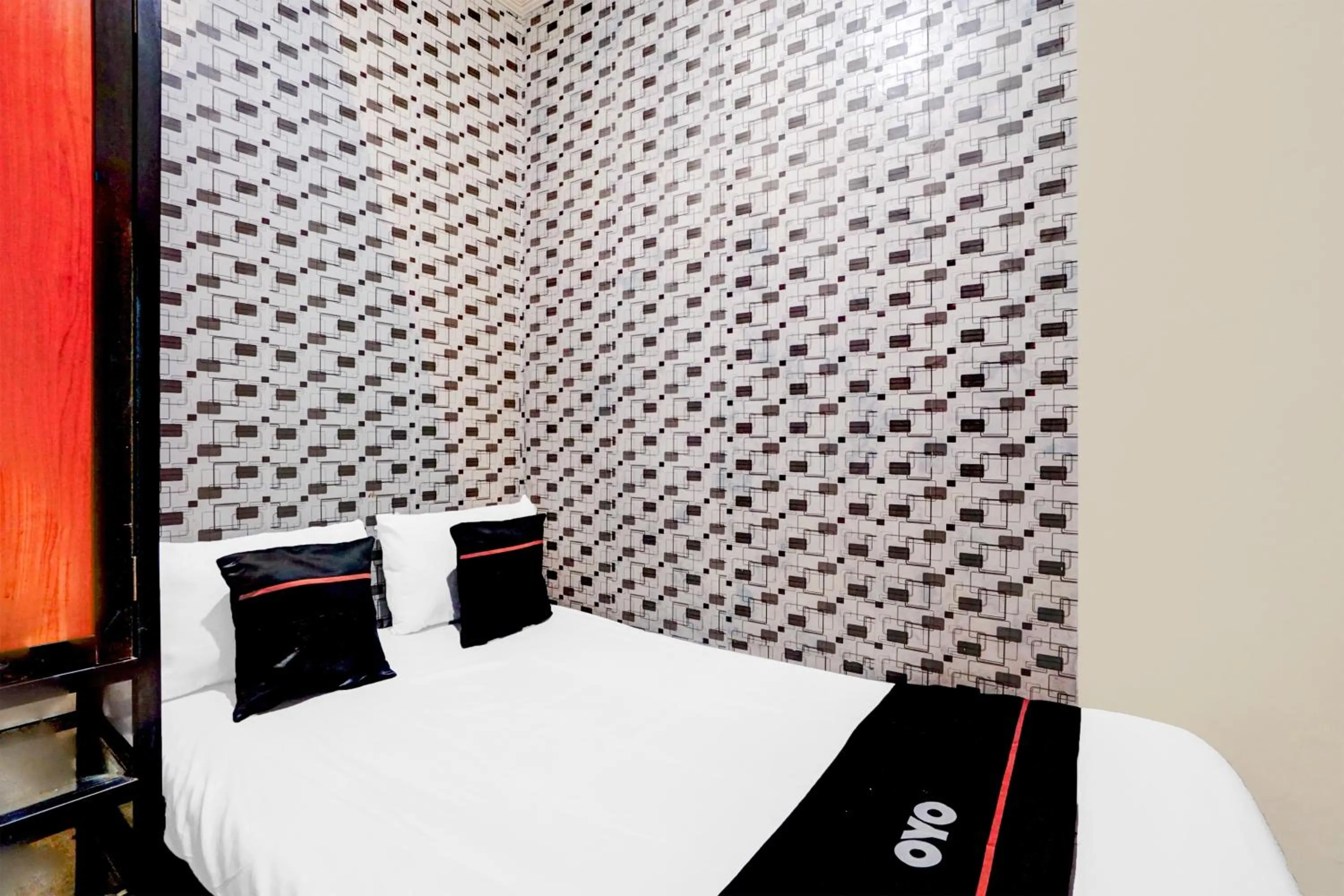 Bedroom, Bed in Hotel O Surabaya near Universitas Airlangga formerly Kertajaya Residence Surabaya