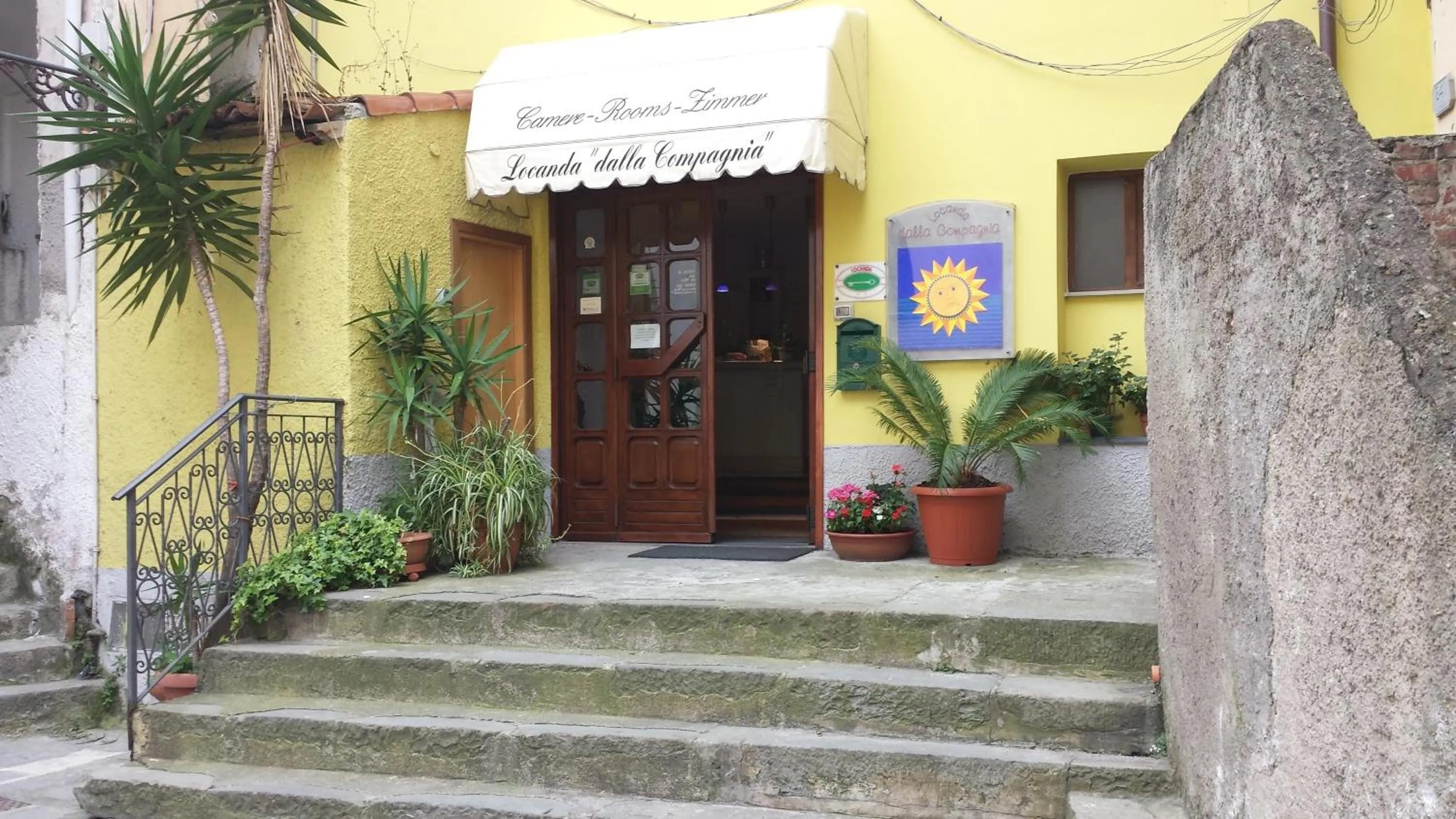 Facade/entrance in Locanda Dalla Compagnia