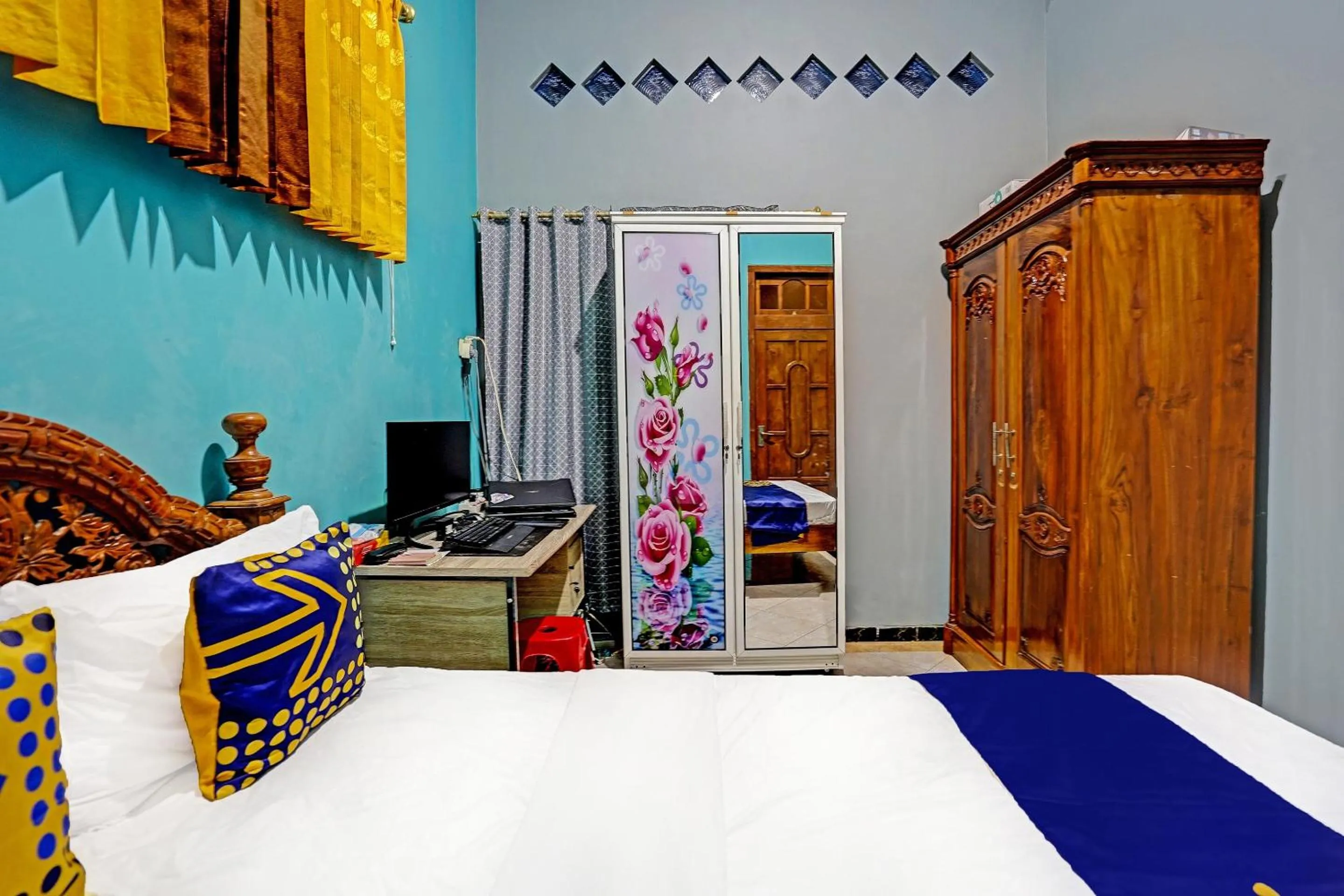 Bedroom, Bed in Hotel O Desa Wisata Alam Gosari (wagos)