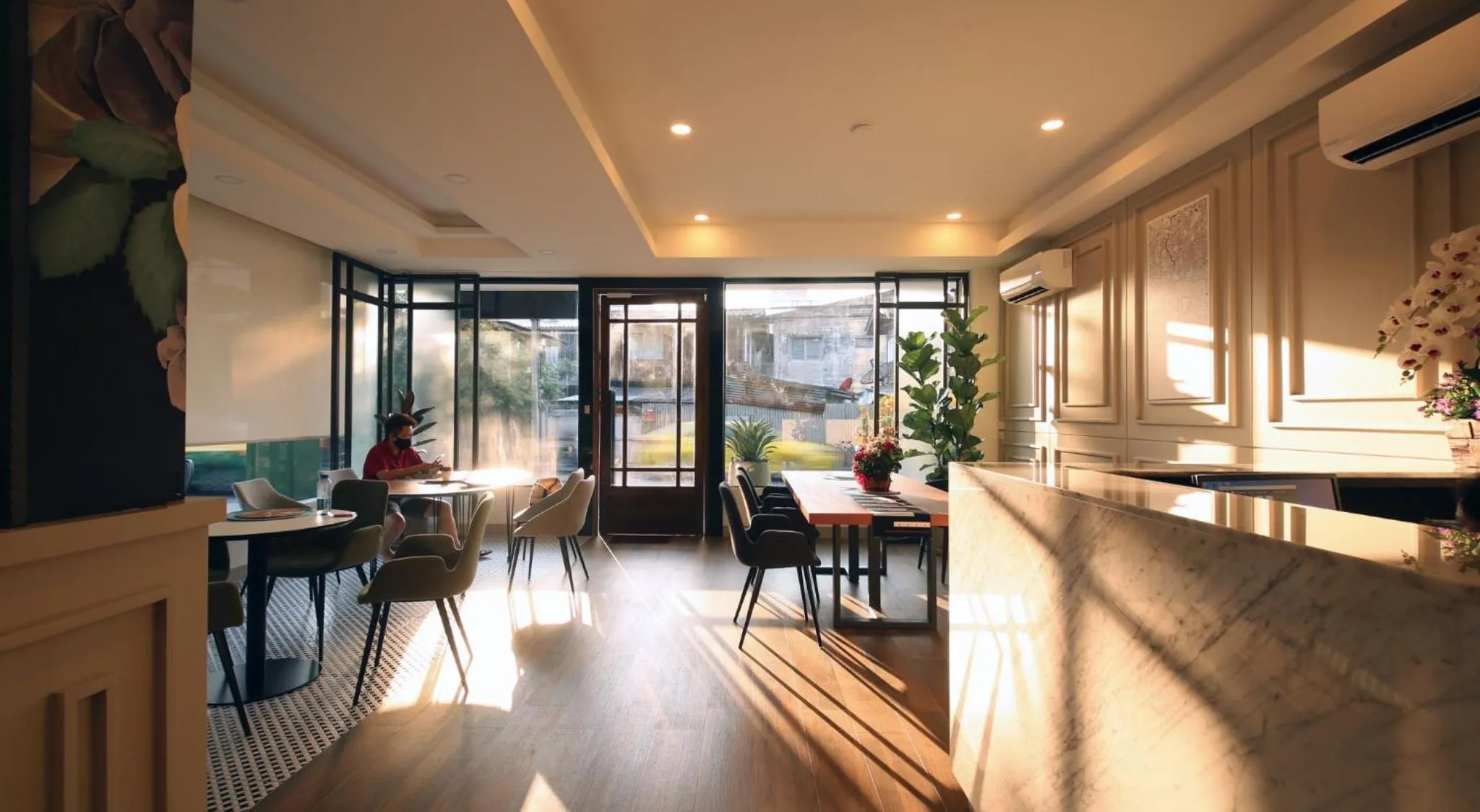 Lobby or reception in VIVA LA VIDA HOTEL