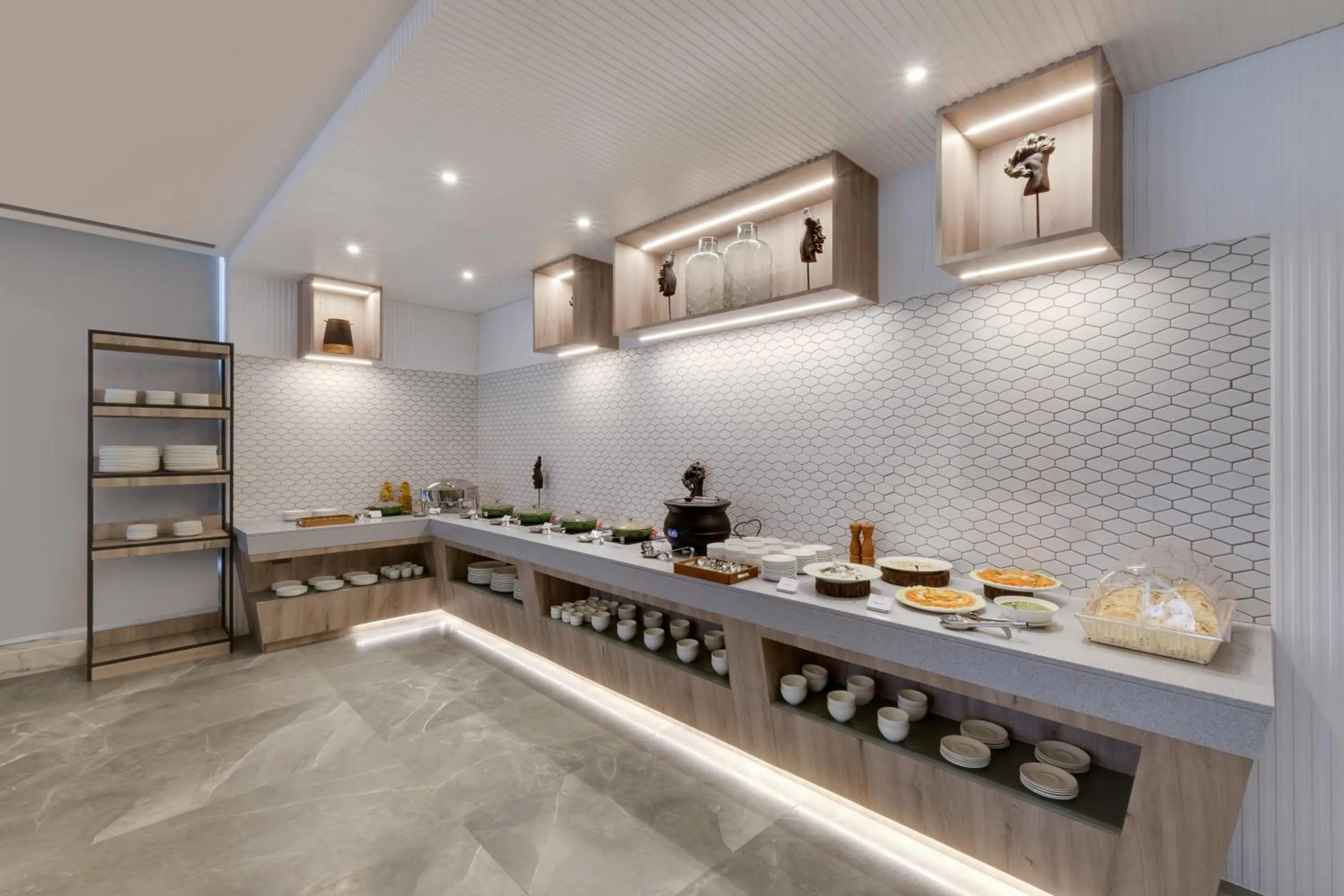 Restaurant/places to eat in 7 Apple Hotel Mahape, Navi Mumbai