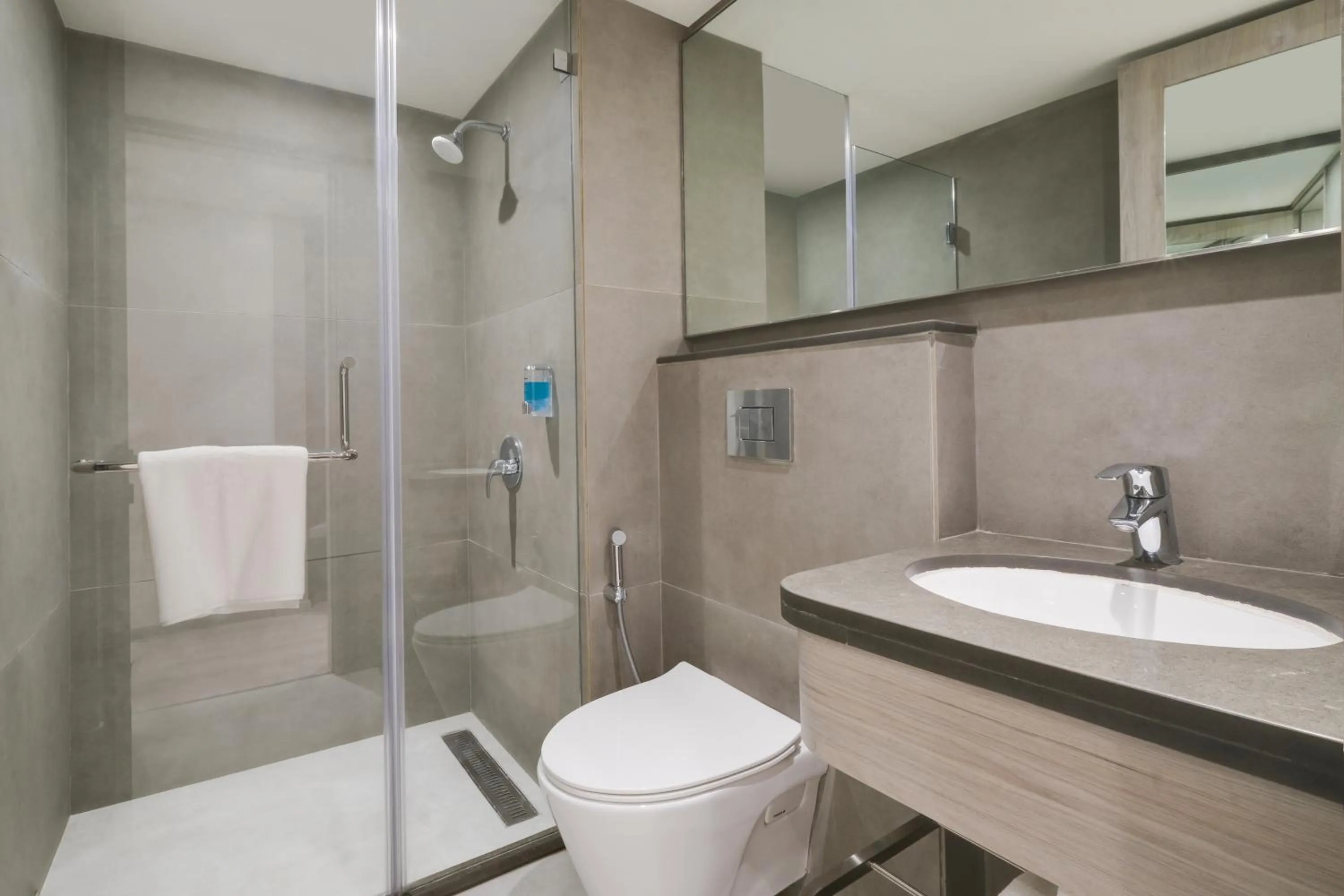 Shower in 7 Apple Hotel Mahape, Navi Mumbai