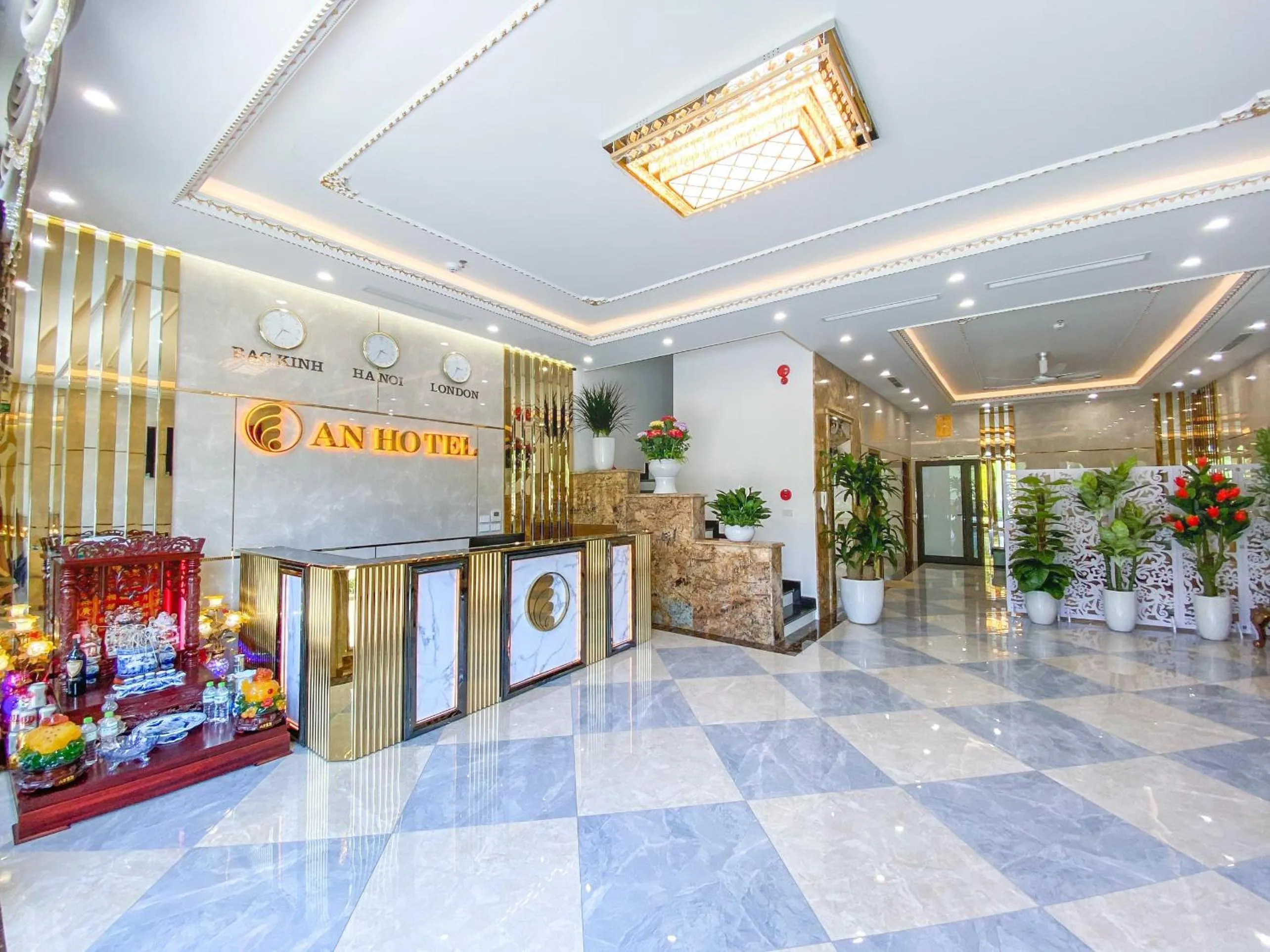 Lobby or reception in An Hotel Ha Long