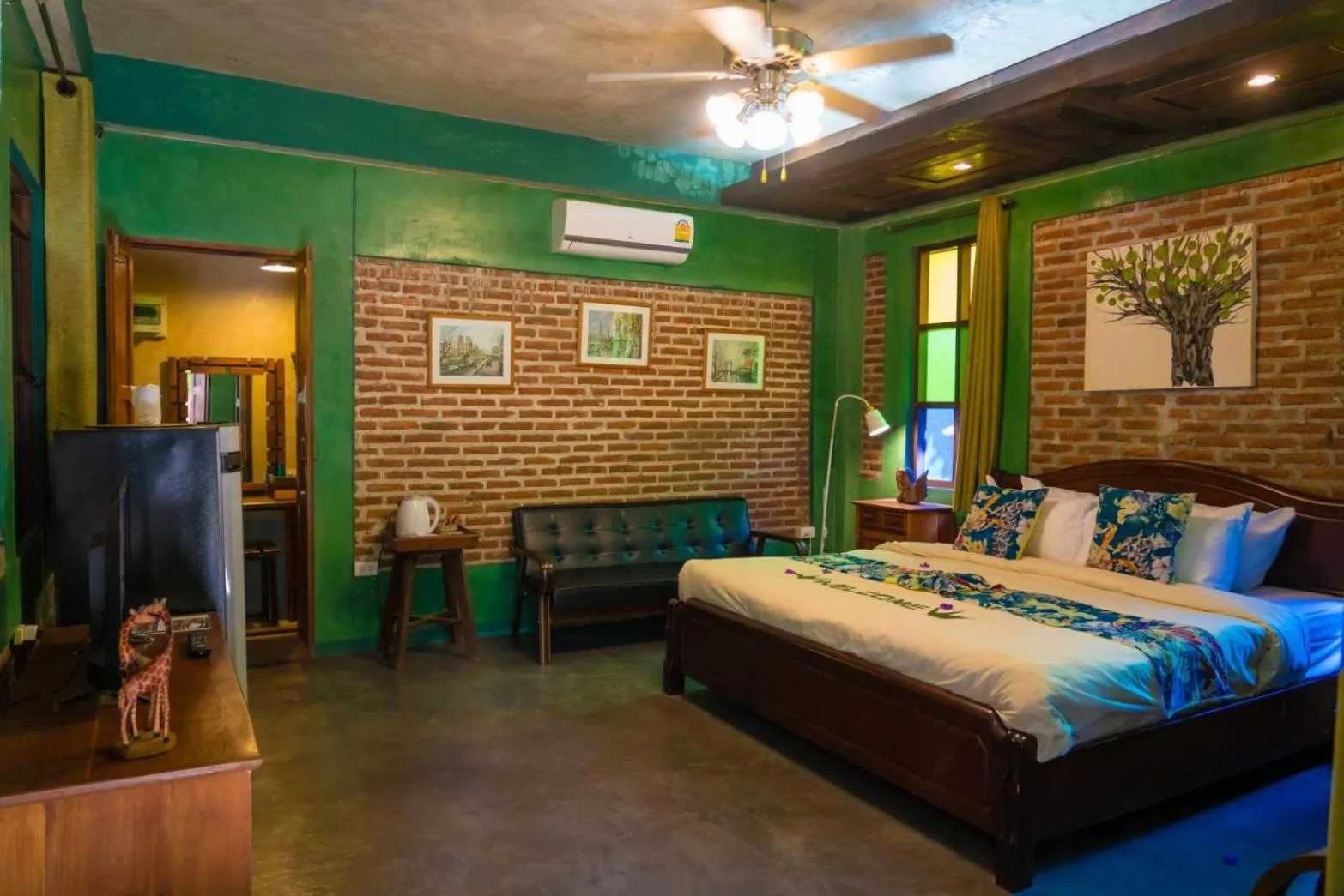 Bed in Chiang Mai Las Orquideas Resort