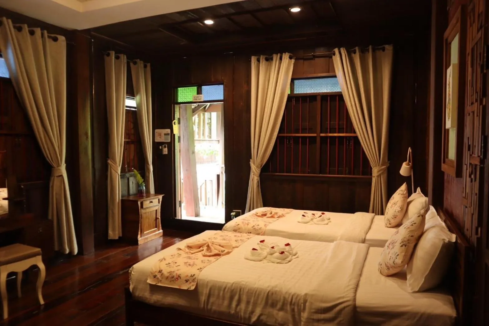 Photo of the whole room, Bed in Chiang Mai Las Orquideas Resort