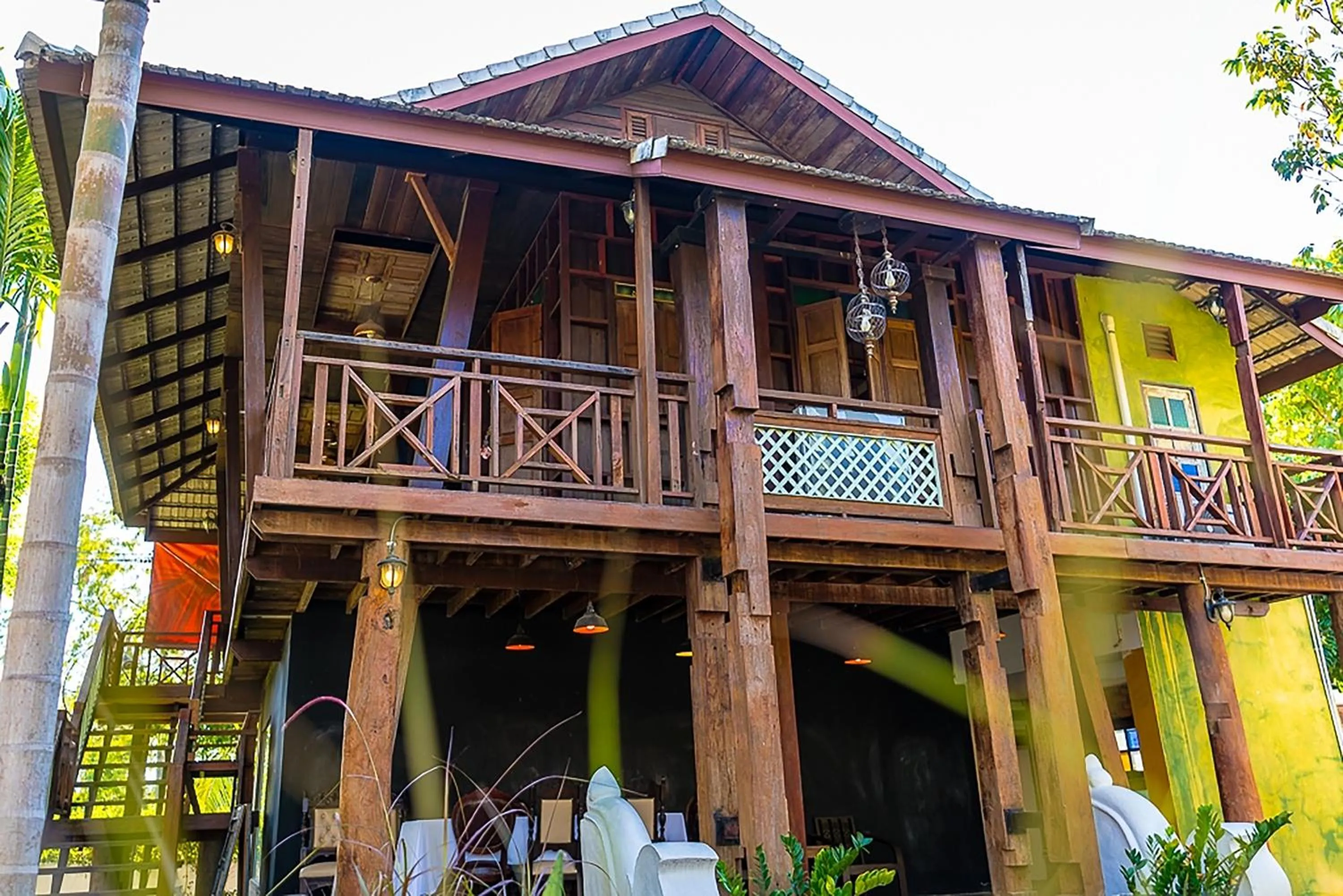 Property building in Chiang Mai Las Orquideas Resort