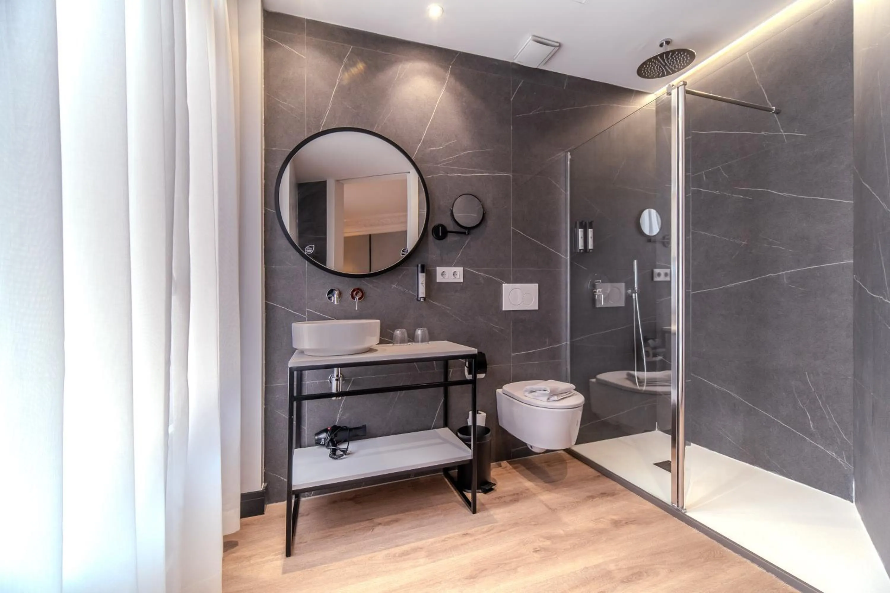 Bathroom in Soho Boutique Turia