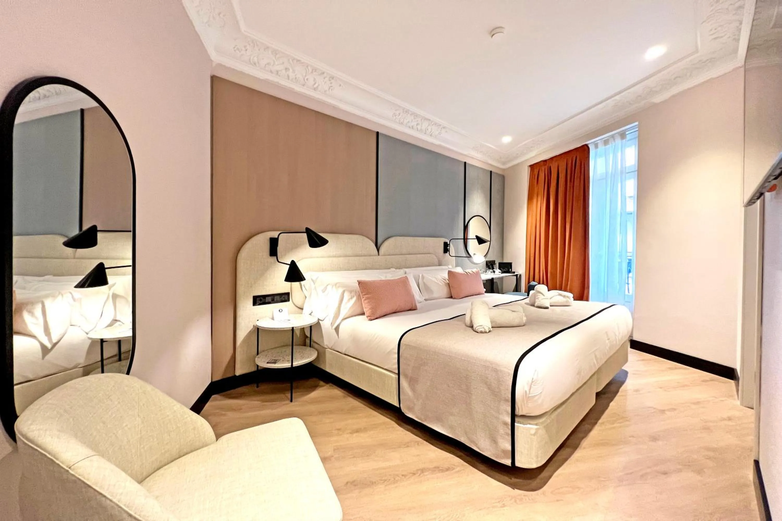 Decorative detail, Bed in Soho Boutique Turia