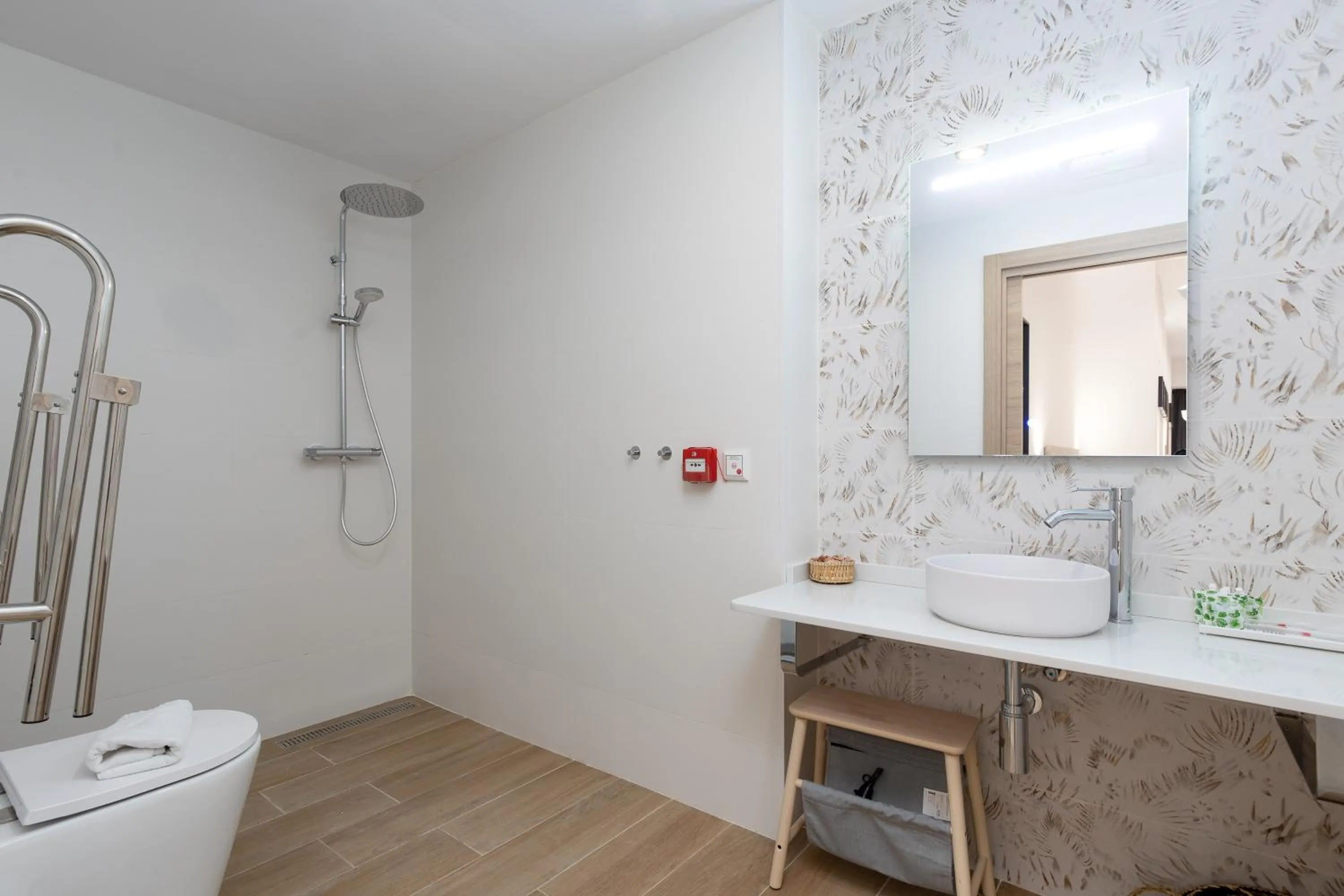 Shower in Travel Habitat La Marina Real