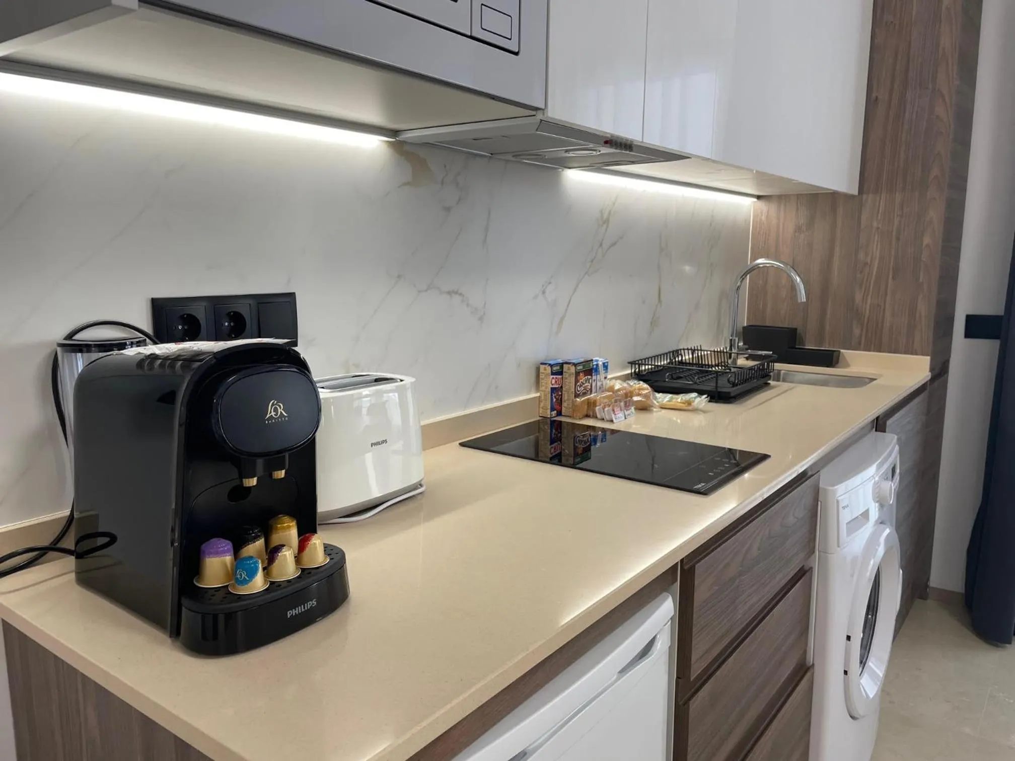 Coffee/tea facilities in Travel Habitat La Marina Real