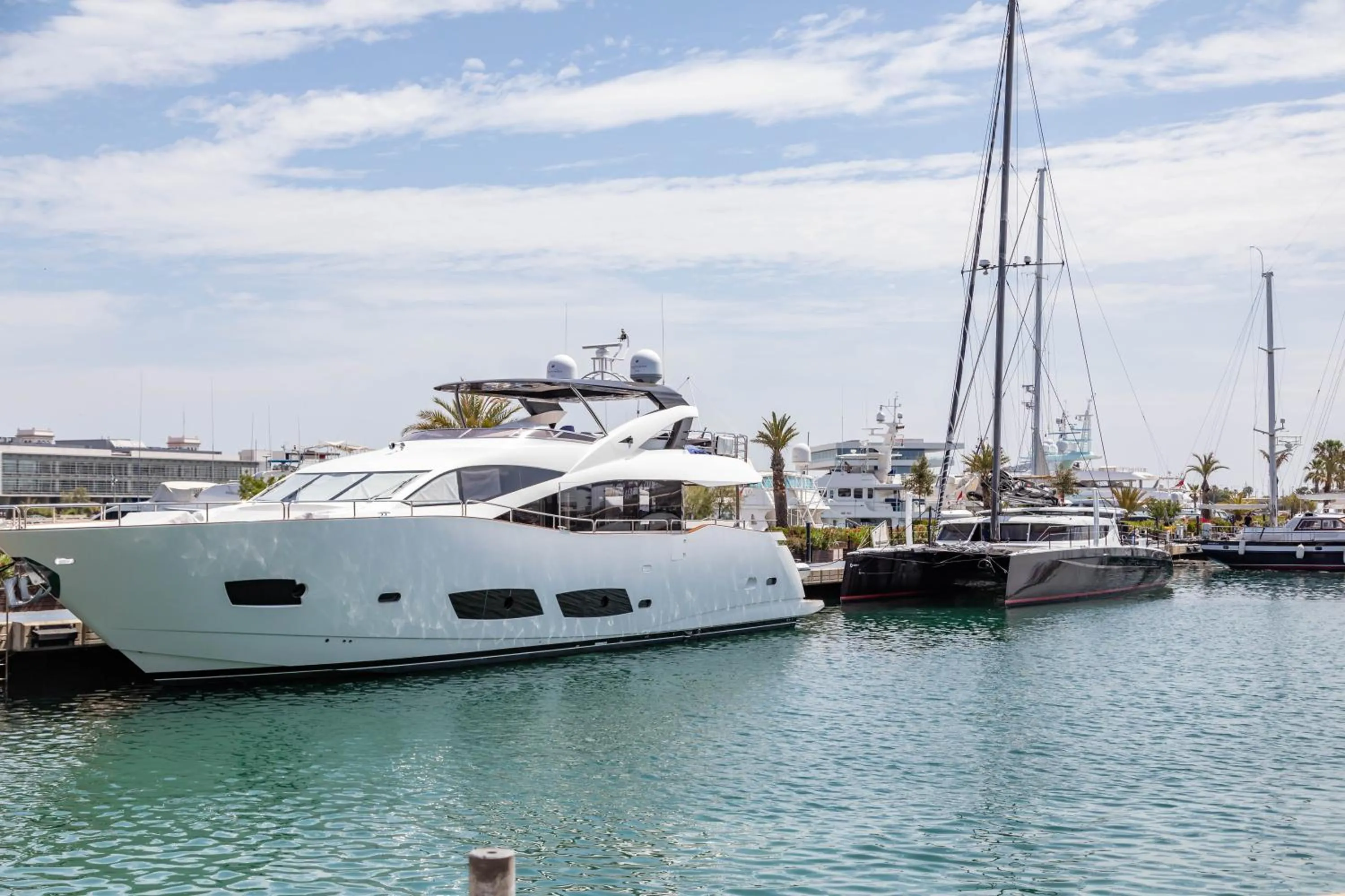 Nearby landmark in Travel Habitat La Marina Real