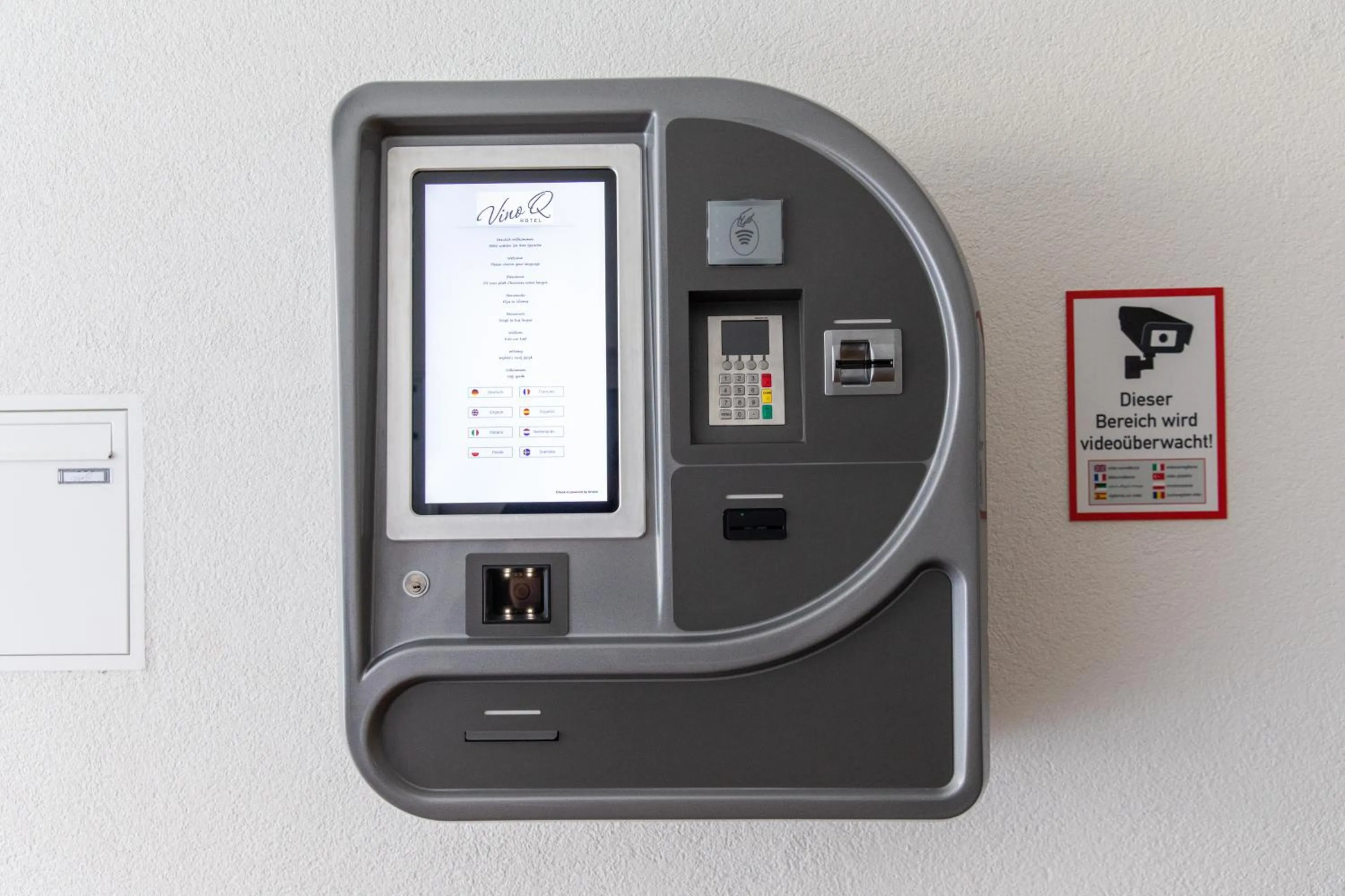 Lobby or reception in Self-Check-in Hotel VinoQ Zistersdorf