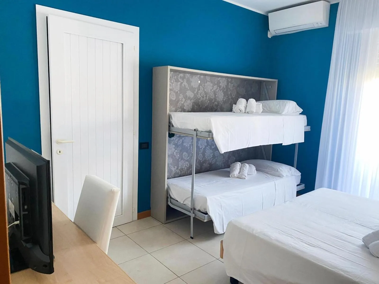 Bedroom, Bed in Hotel Hc Resort Lignano