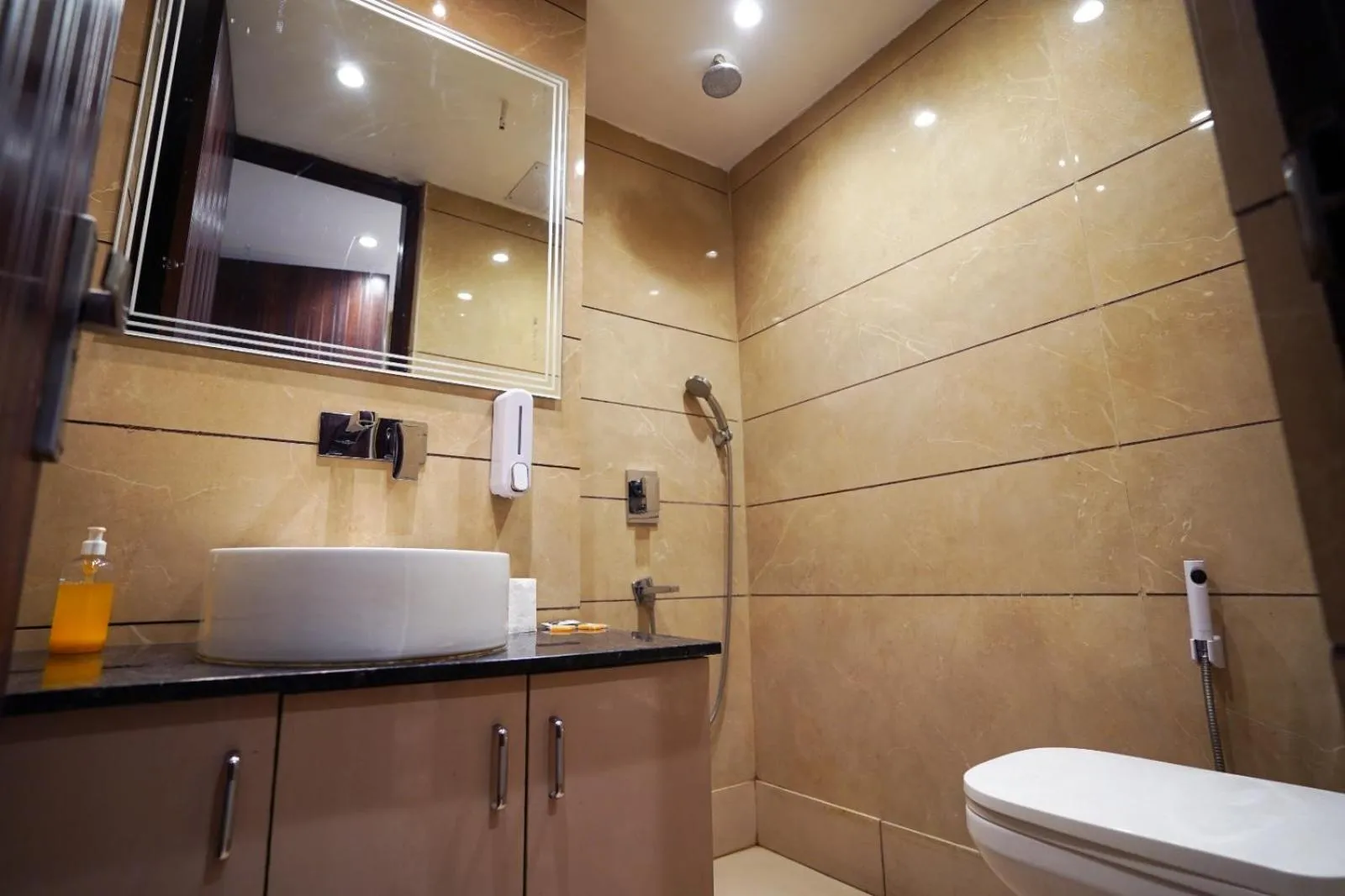 Toilet in Hotel Leo Saffron - Pitampura