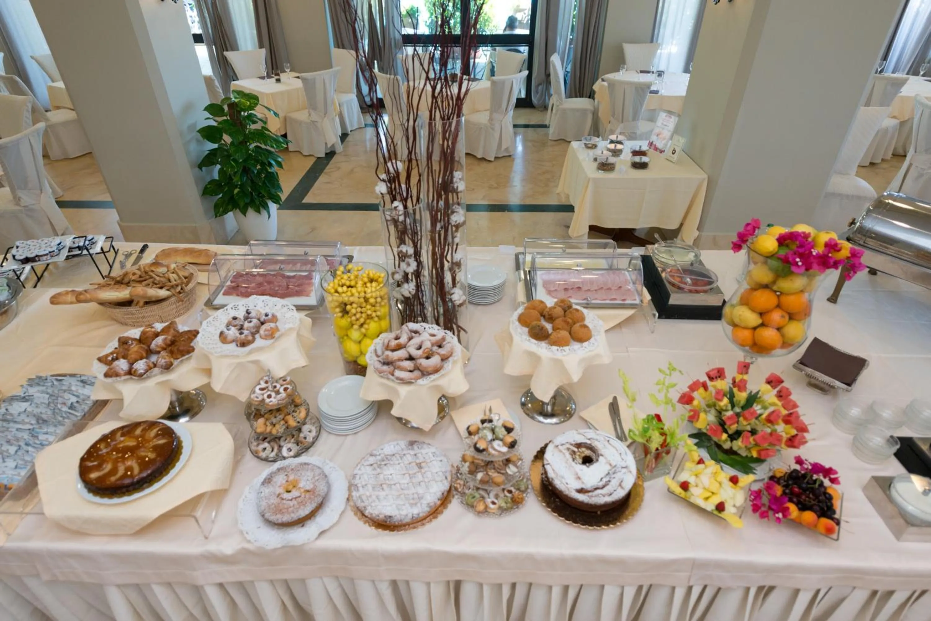 Continental breakfast in Hotel Nettuno
