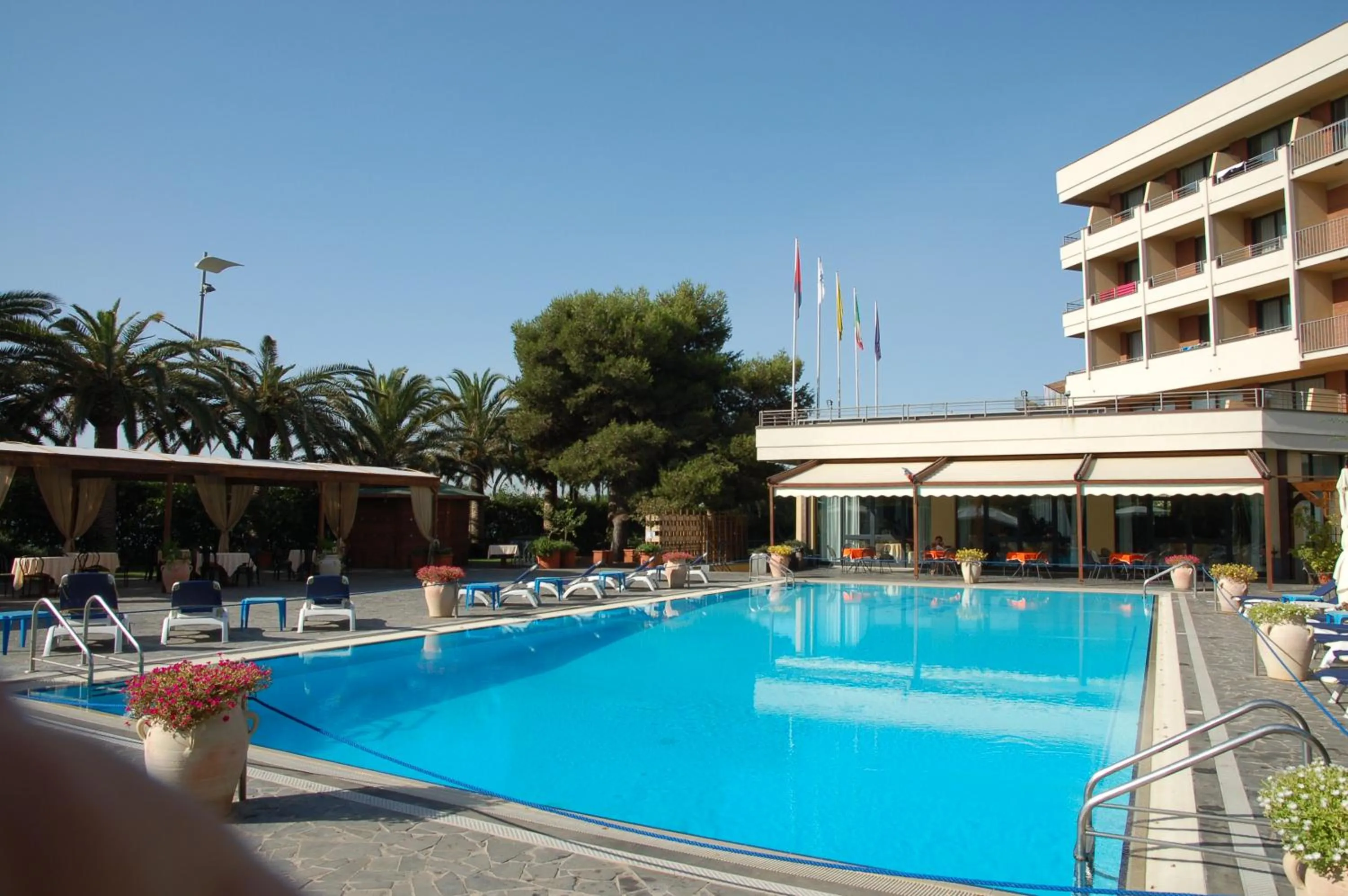 Swimming pool in Hotel Nettuno