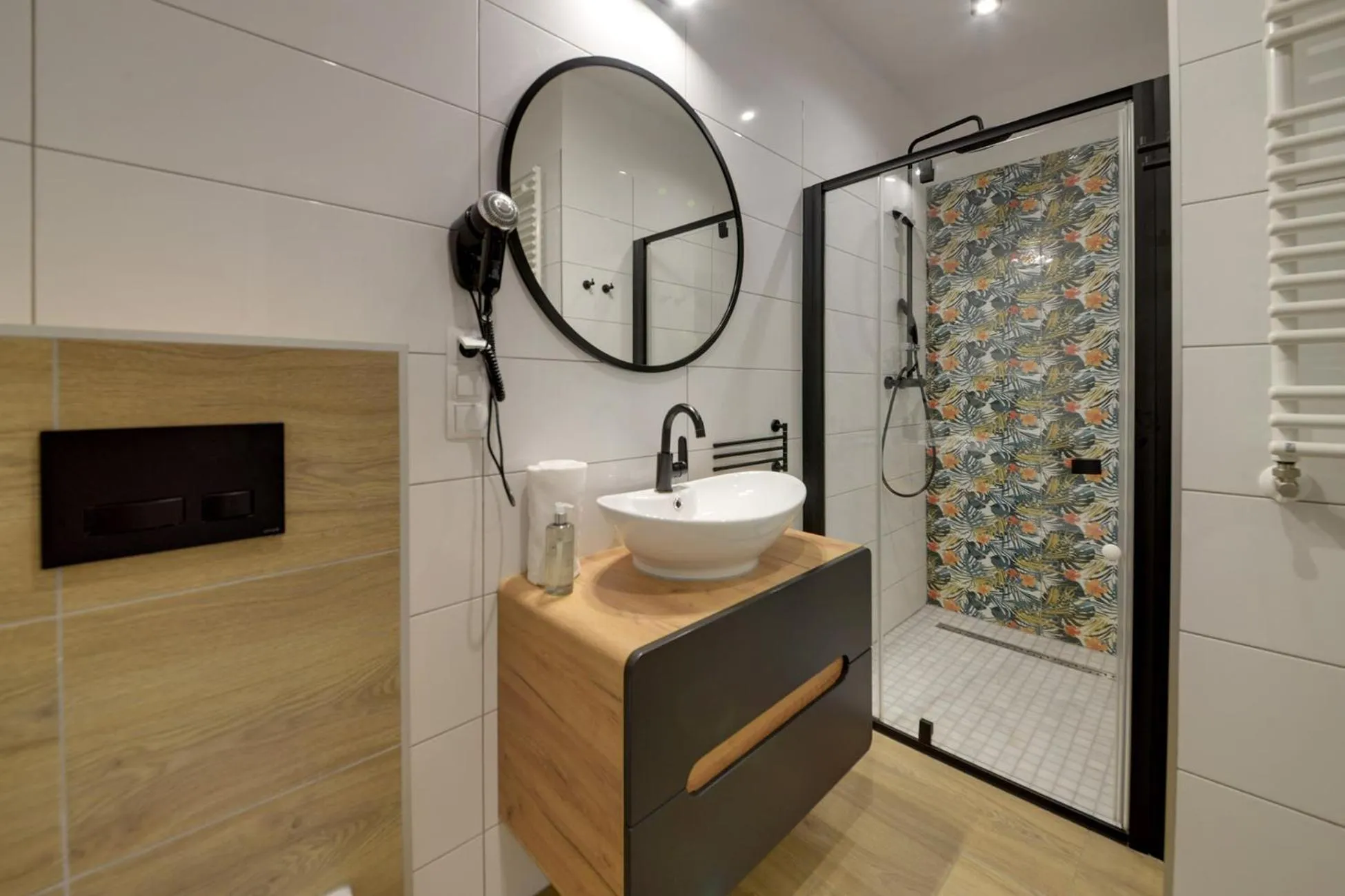 Shower in RentPlanet - Apartamenty IzerSKI Resort
