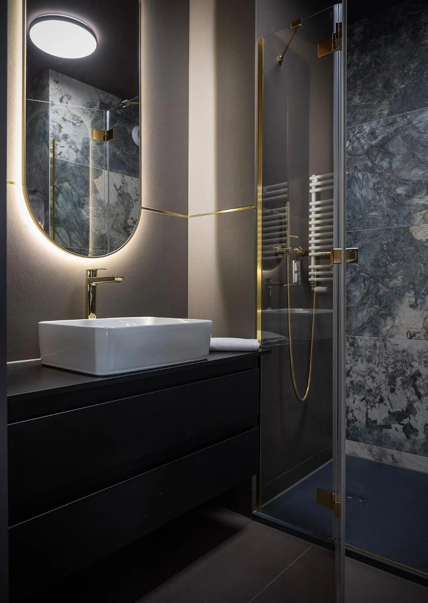 Shower in RentPlanet - Apartamenty IzerSKI Resort