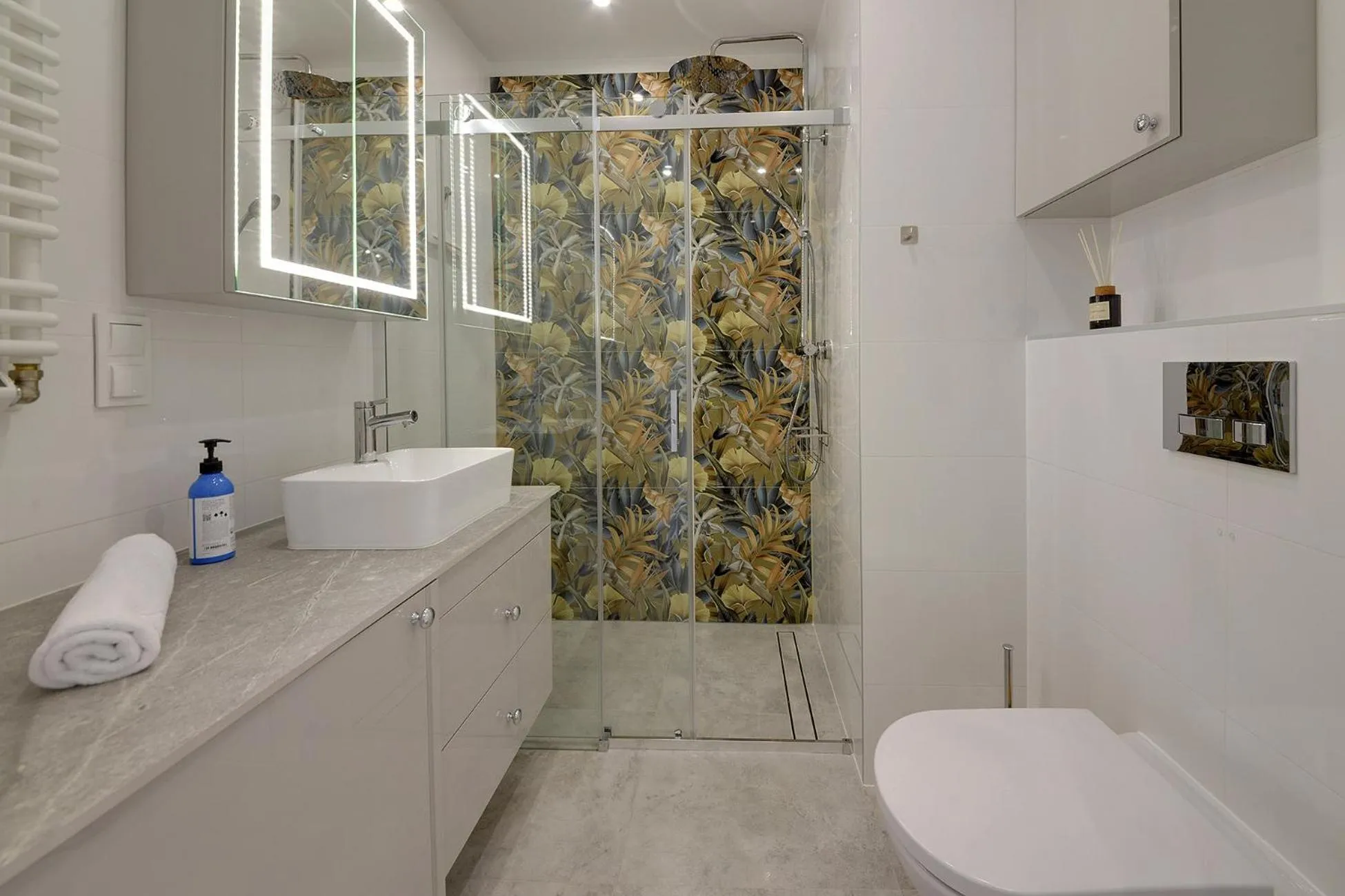 Shower in RentPlanet - Apartamenty IzerSKI Resort