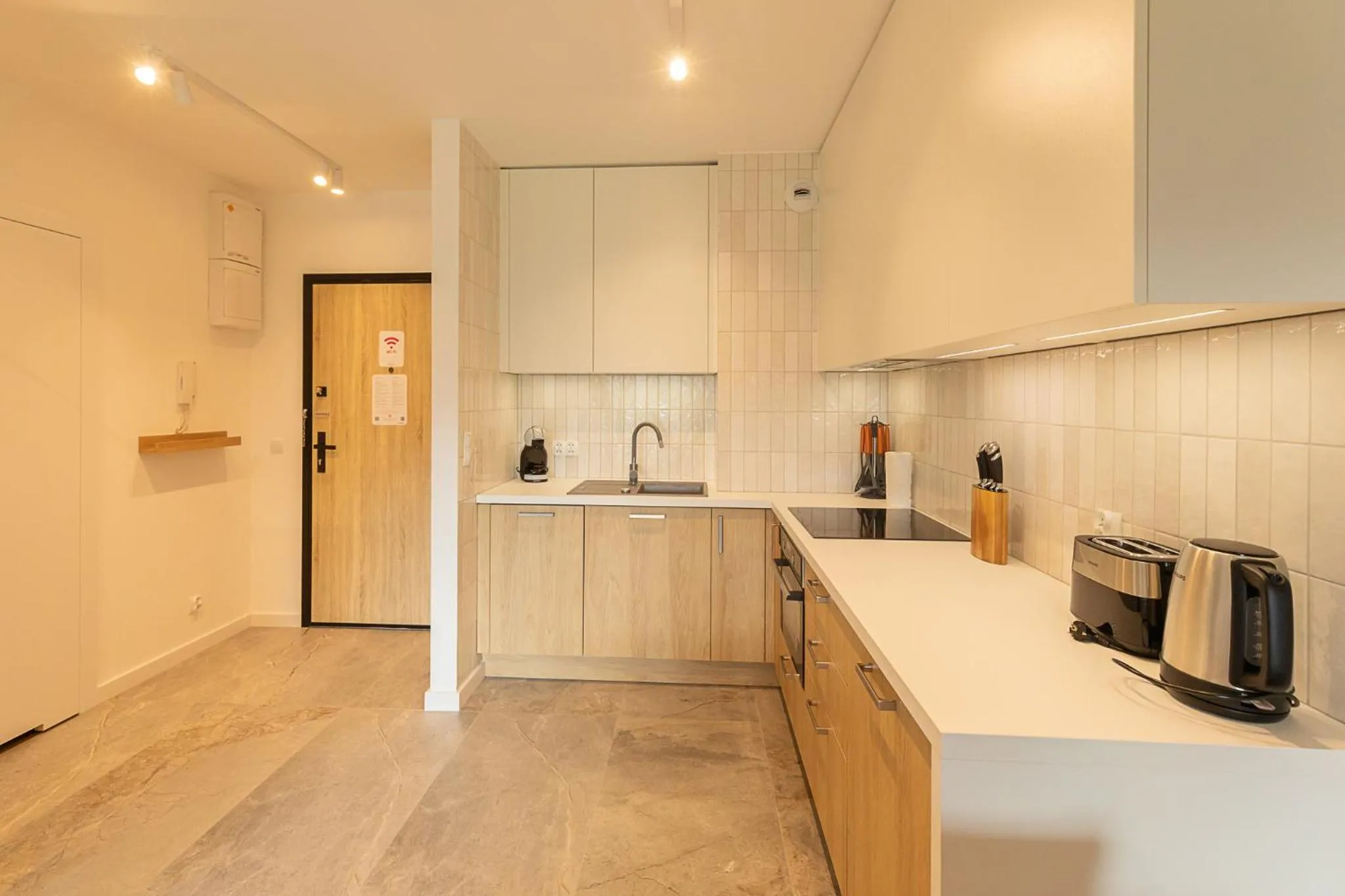 Kitchen or kitchenette in RentPlanet - Apartamenty IzerSKI Resort