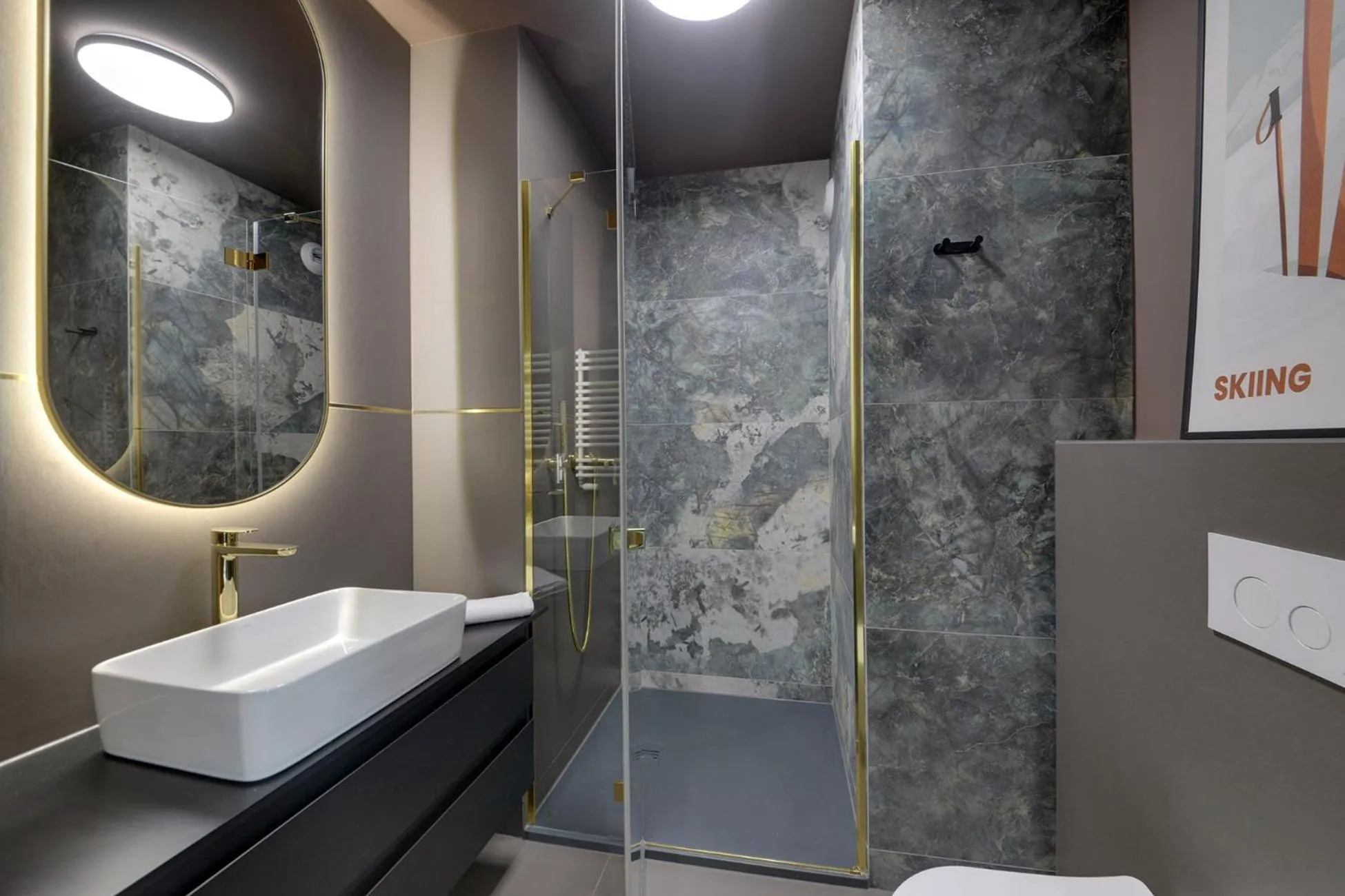 Shower in RentPlanet - Apartamenty IzerSKI Resort