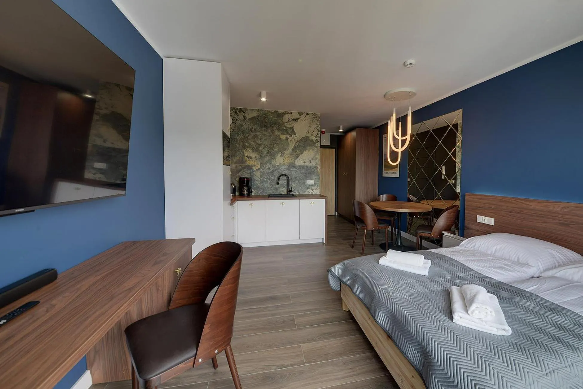 Bed in RentPlanet - Apartamenty IzerSKI Resort