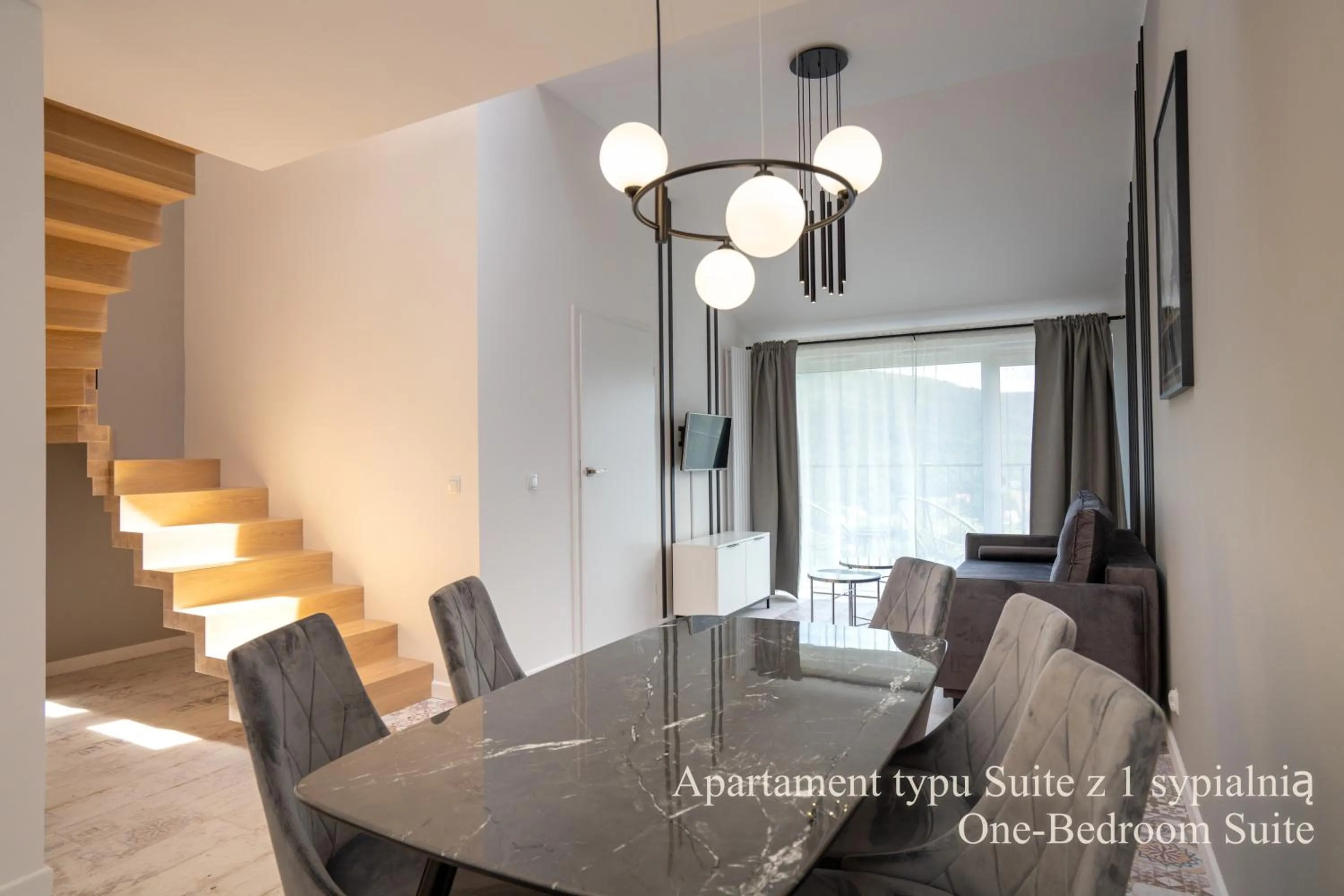 Dining area in RentPlanet - Apartamenty IzerSKI Resort