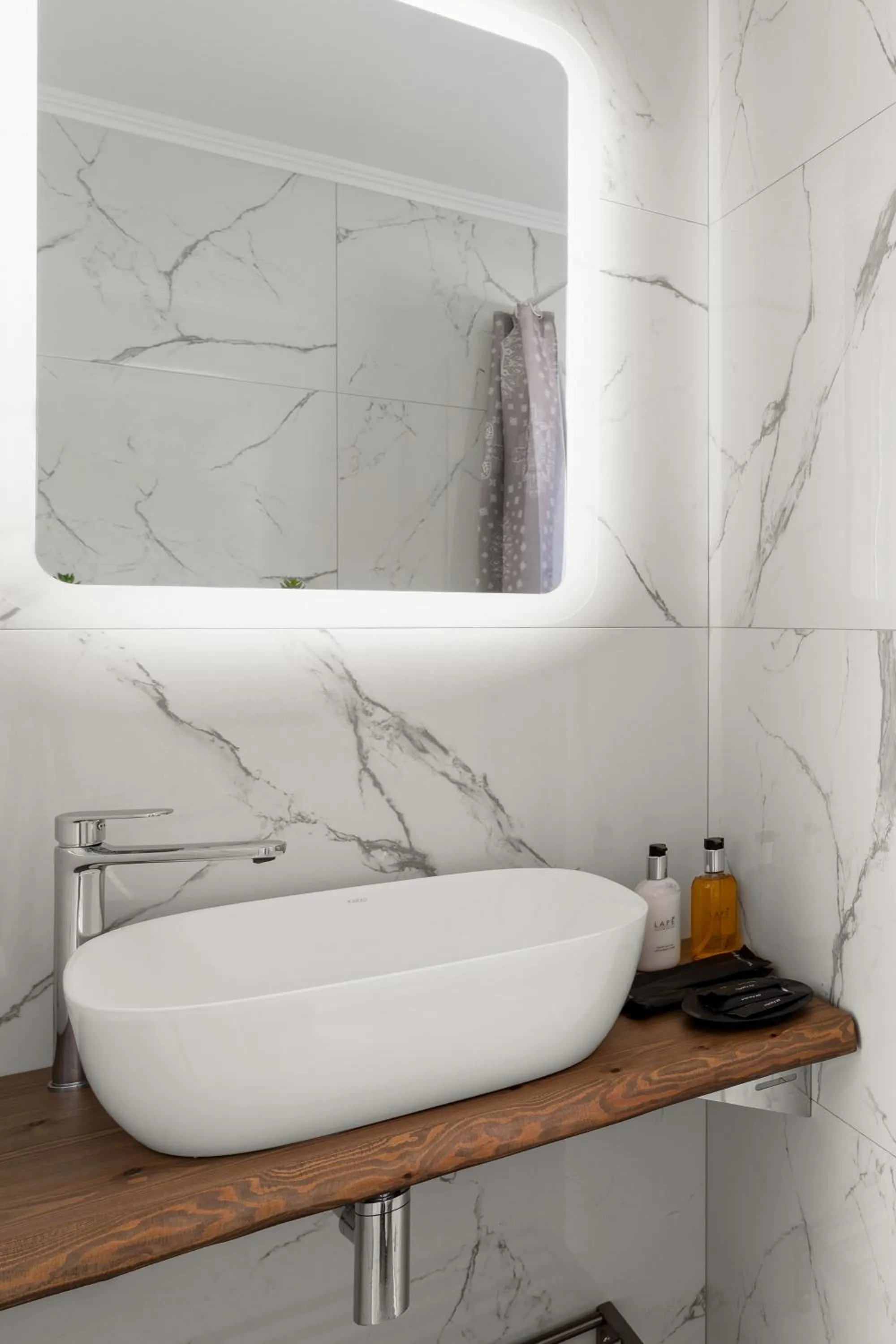 Bathroom in Sarah Luxury Rooms