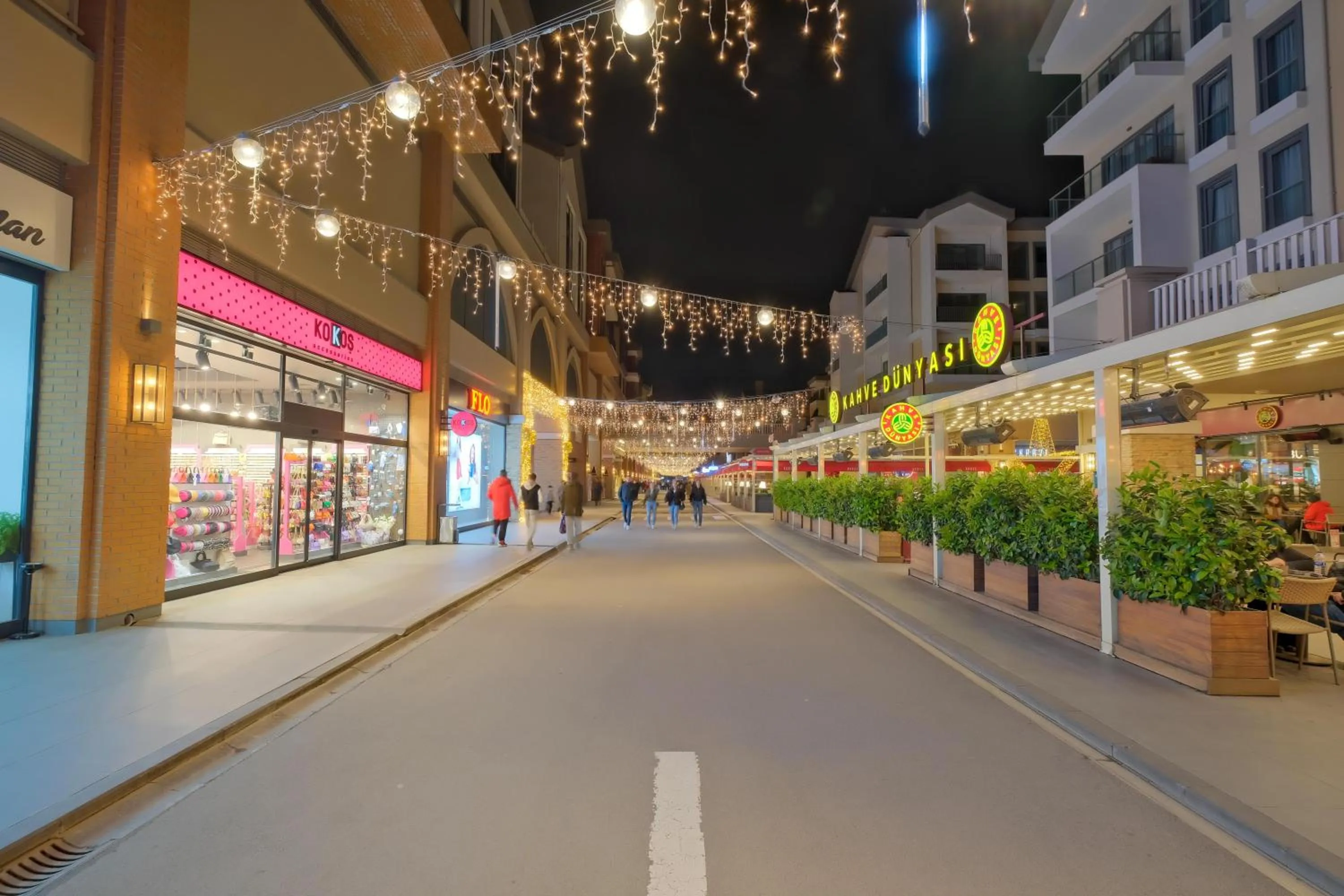 Property building in New Inn Hotel Cadde 54 Mall